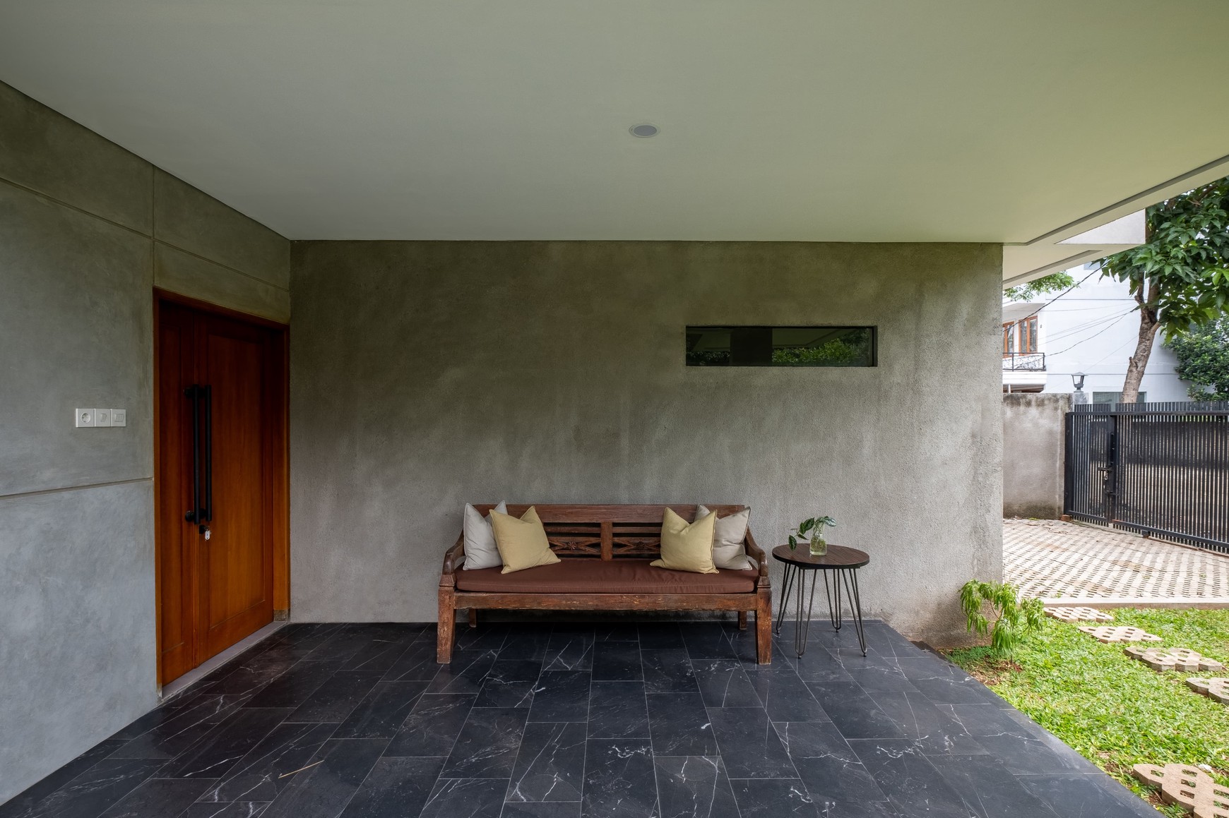 TURUN HARGA Rumah Cantik Kokoh 2 Lantai di Cibubur 