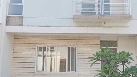 Rumah Sommerville Taman Kopo Indah 5 Bandung