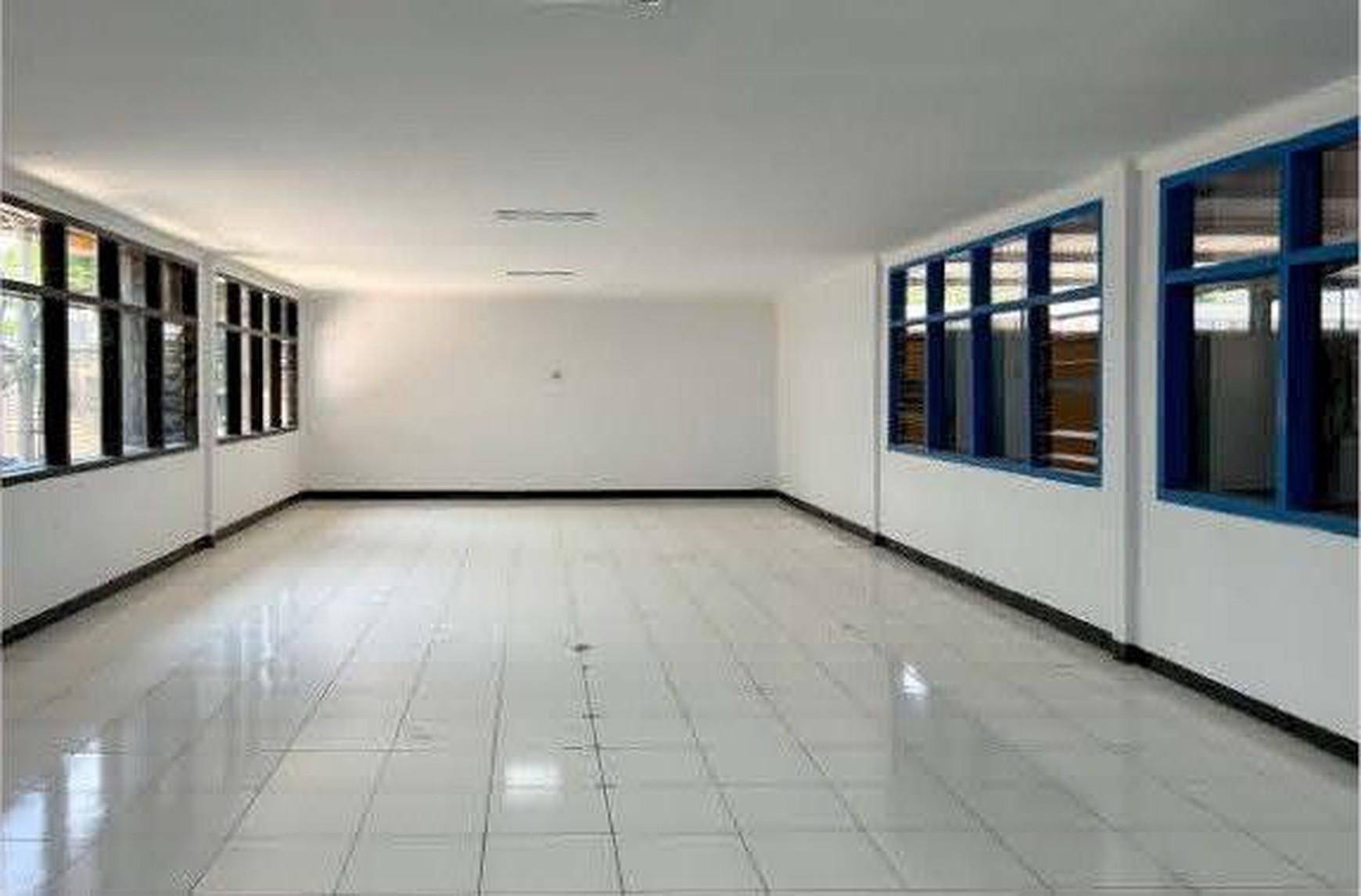 Disewakan Gudang/Pabrik JL. Rungkut Industri, Surabaya