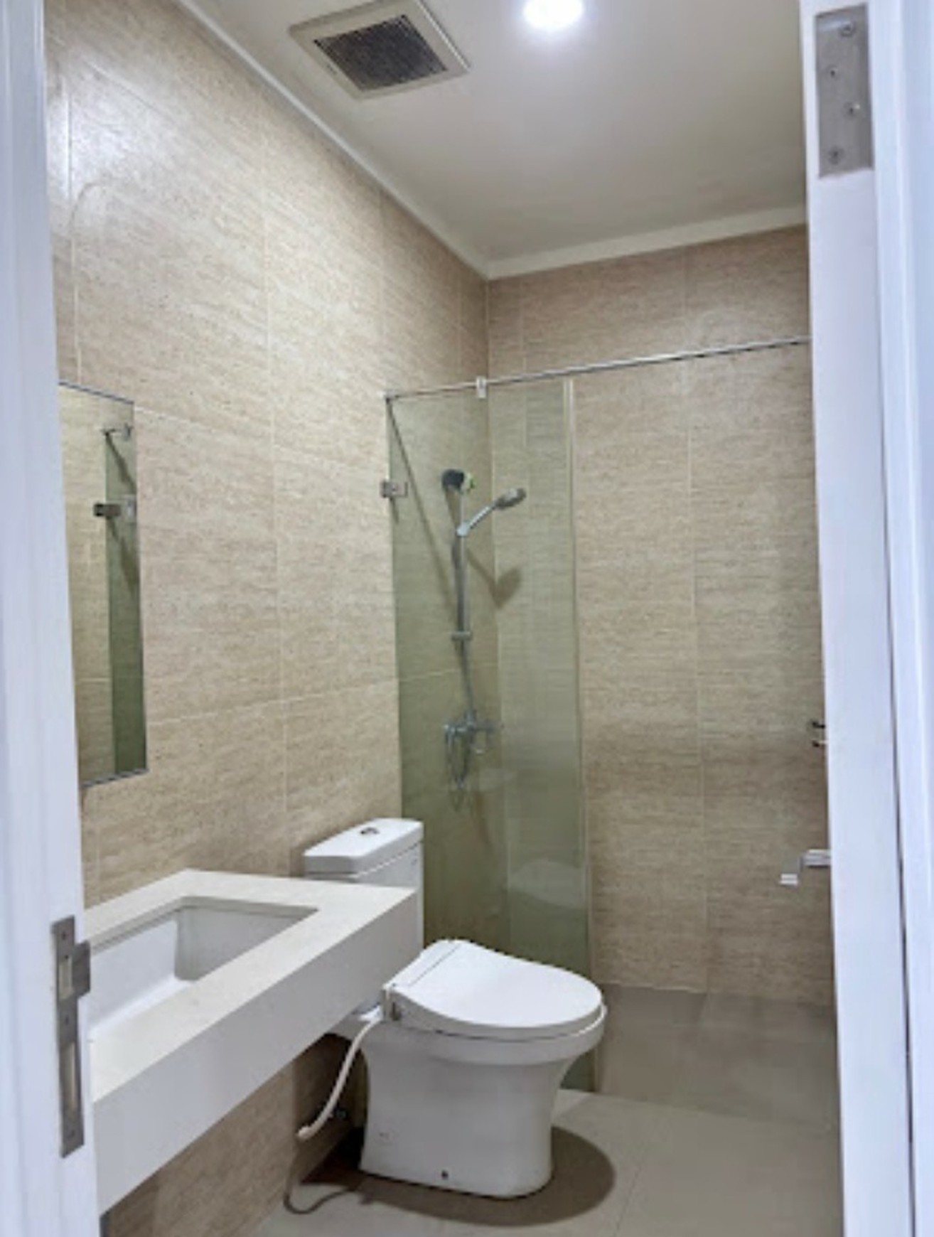 Rumah Bagus Di Discovery Amore Bintaro Sektor 9