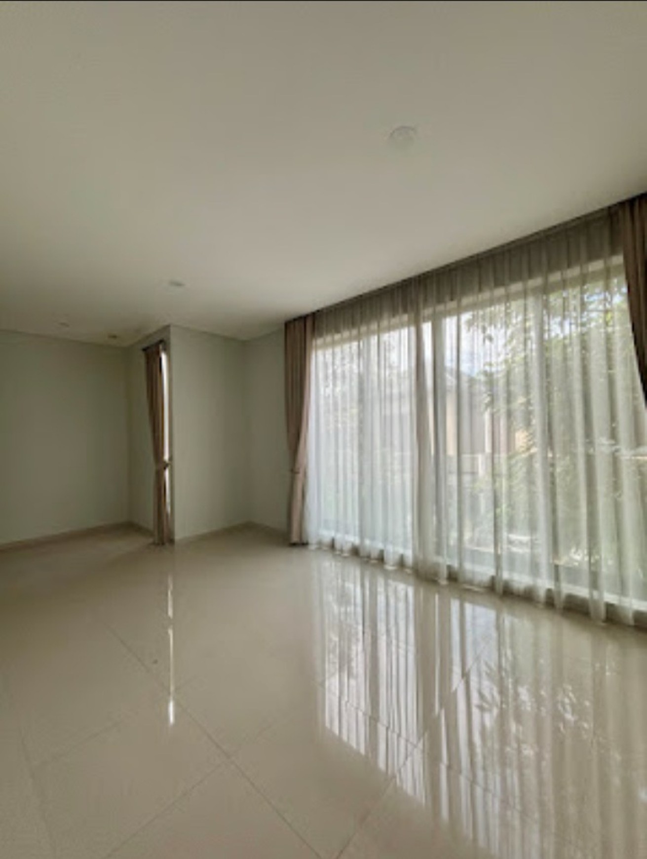 Rumah Bagus Di Discovery Amore Bintaro Sektor 9