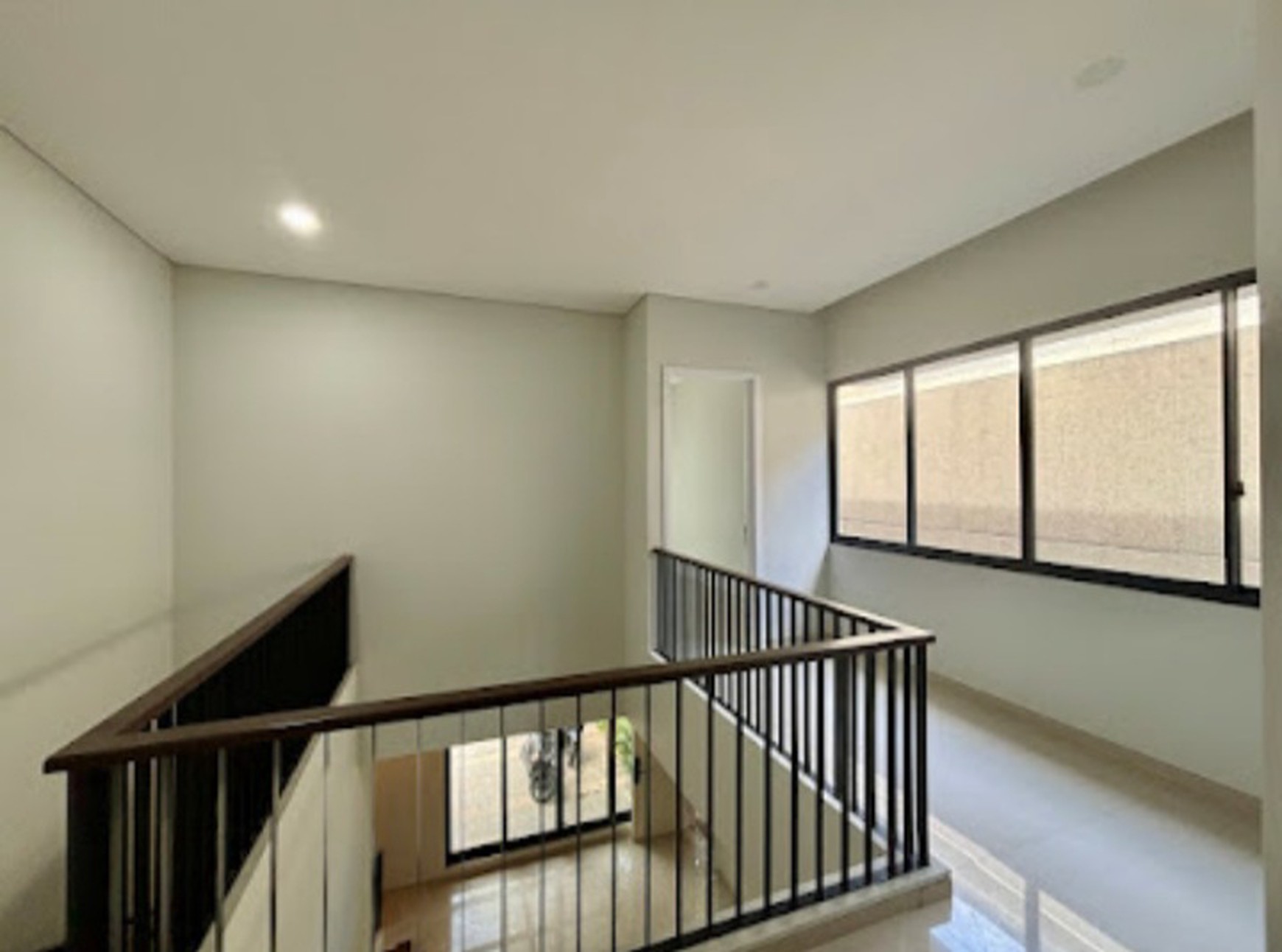 Rumah Bagus Di Discovery Amore Bintaro Sektor 9