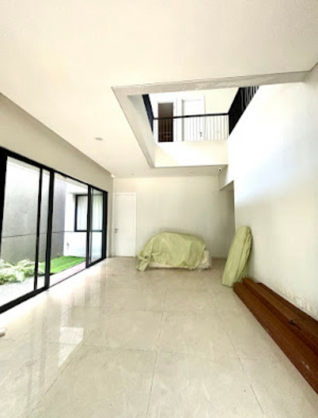 Rumah Bagus Di Discovery Amore Bintaro Sektor 9