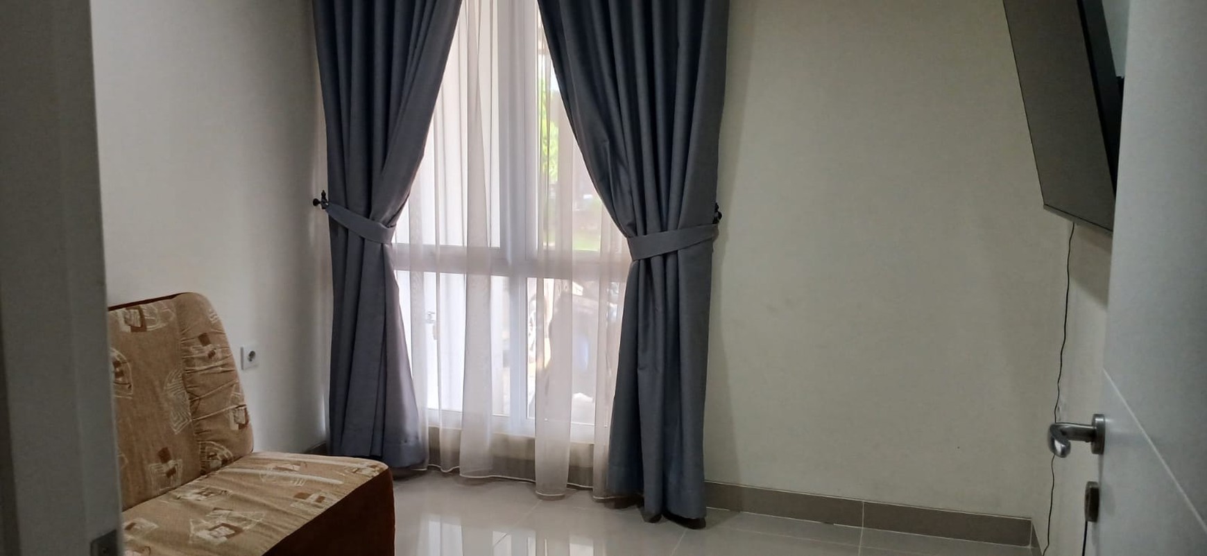 Rumah siap huni di Cluster Rossini Gading Serpong