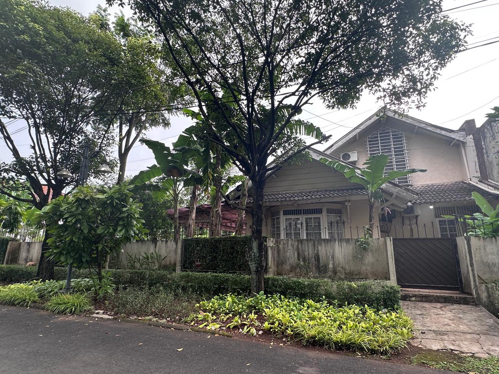 Rumah Bagus Di Jl Kenari Raya Bintaro Jaya Jakarta Selatan