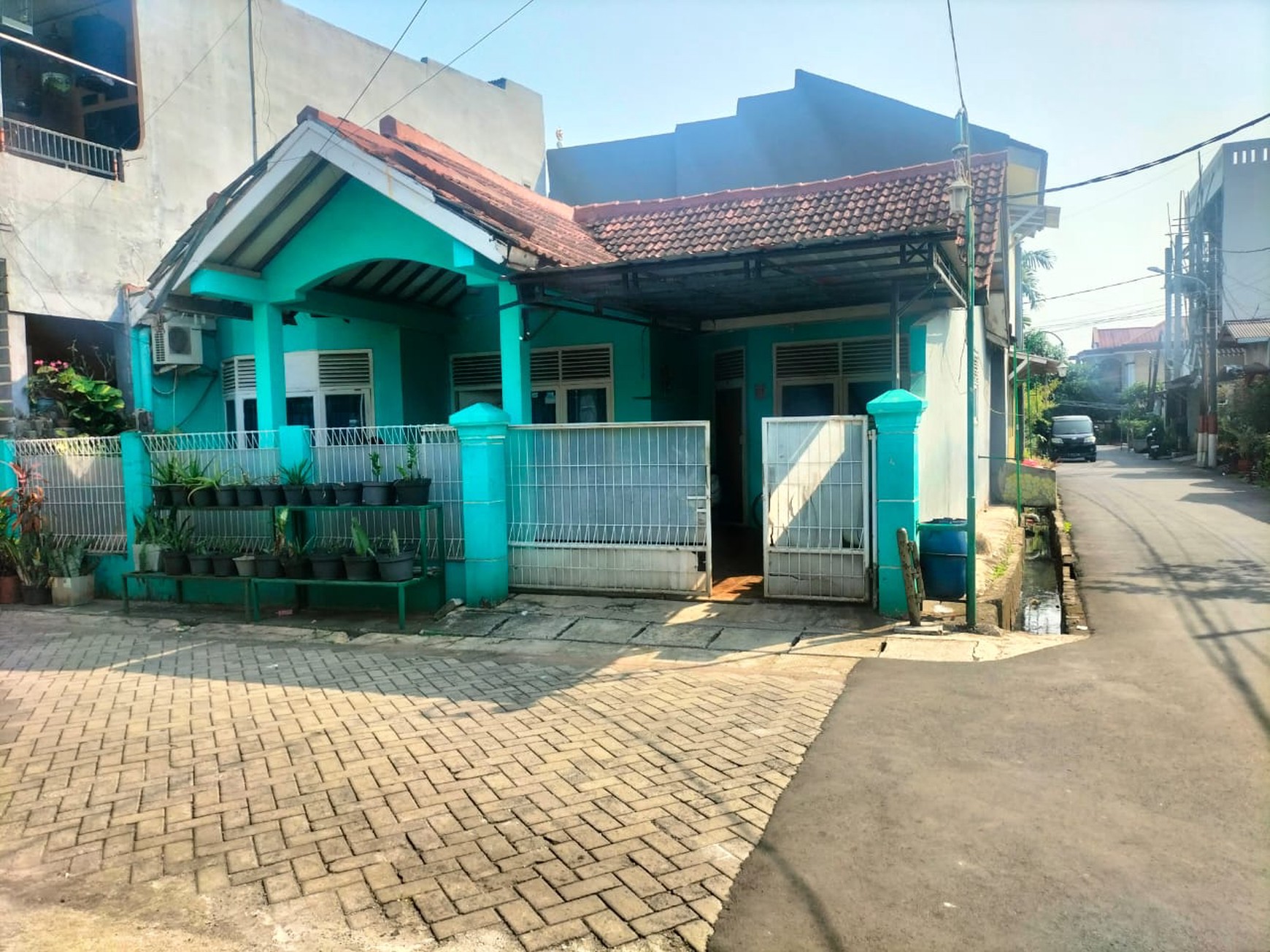 DIJUAL RUMAH HOEK - Bumyagara Taman Graha Harapan, Mustika Jaya, Kota Bekasi