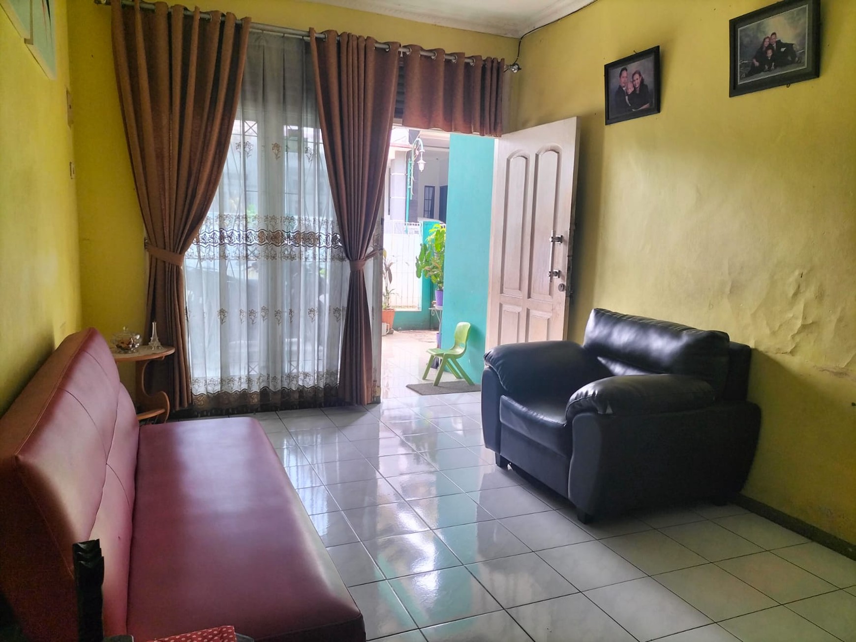 DIJUAL RUMAH HOEK - Bumyagara Taman Graha Harapan, Mustika Jaya, Kota Bekasi