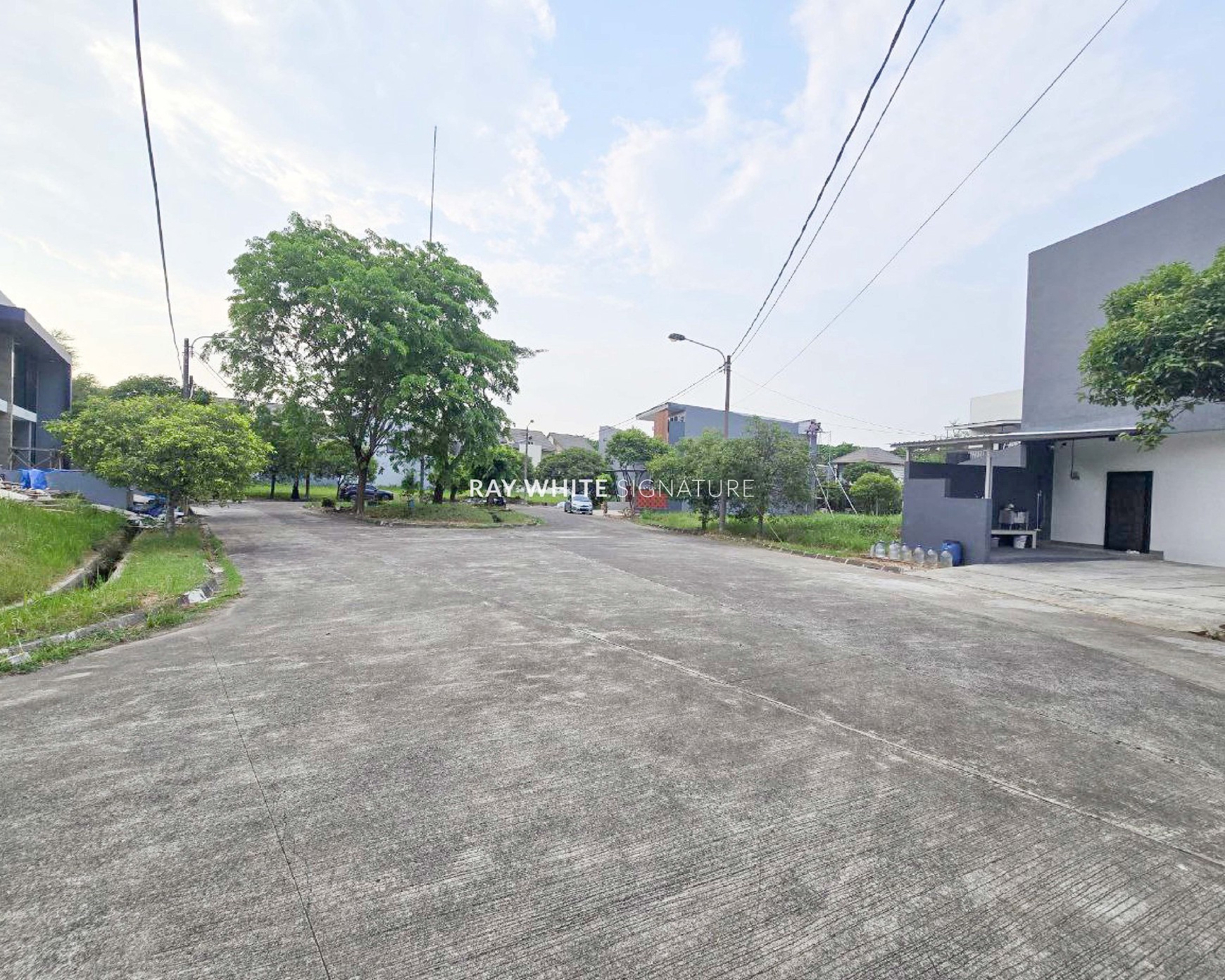 Dijual Rumah Hitung Tanah di kawasan Asri Lippo Cikarang