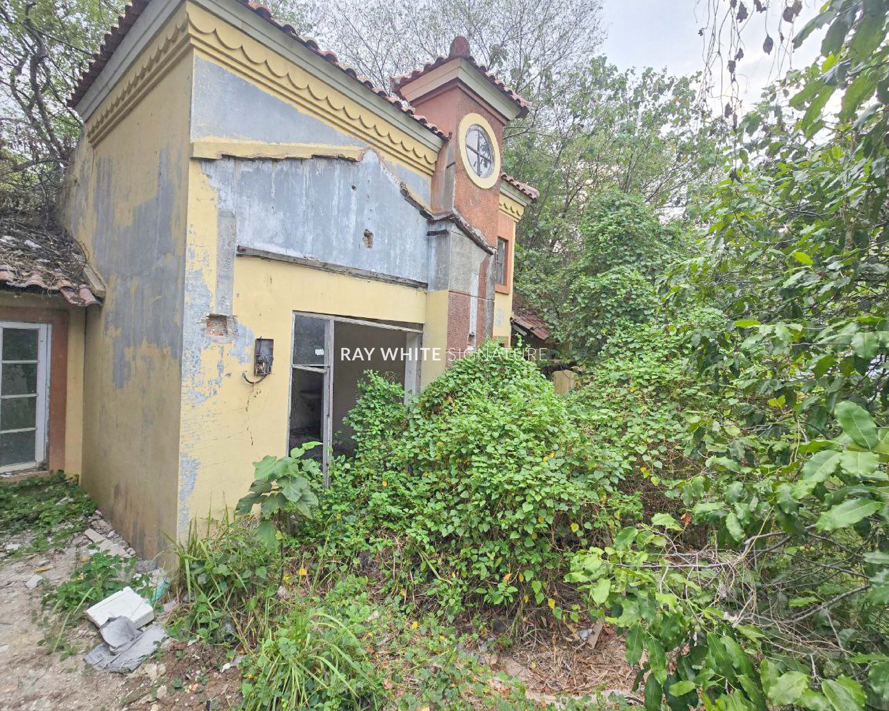 Dijual Rumah Hitung Tanah di kawasan Asri Lippo Cikarang