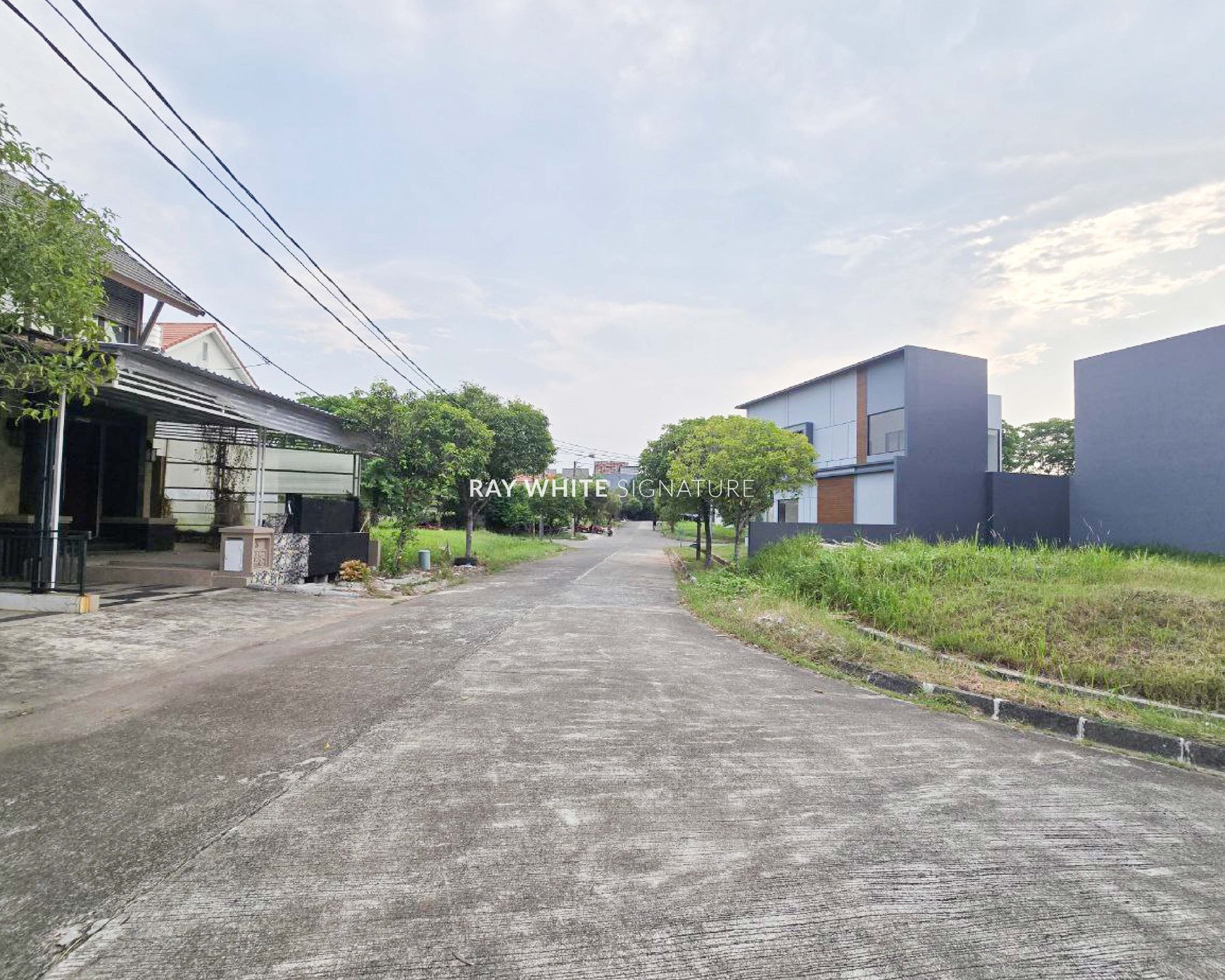 Dijual Rumah Hitung Tanah di kawasan Asri Lippo Cikarang
