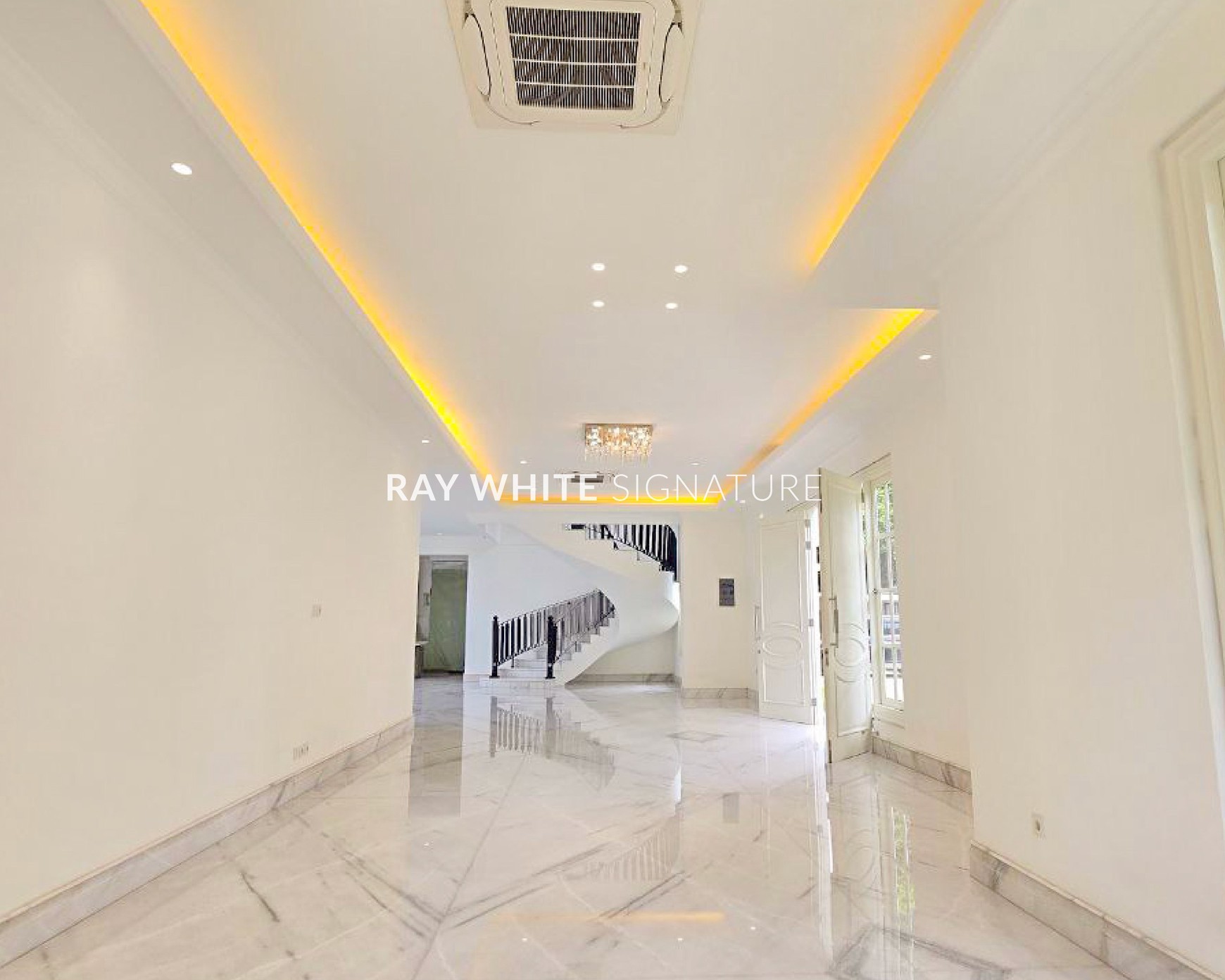 Jual Rumah Brand New Luxurious di Jl Banyumas Menteng