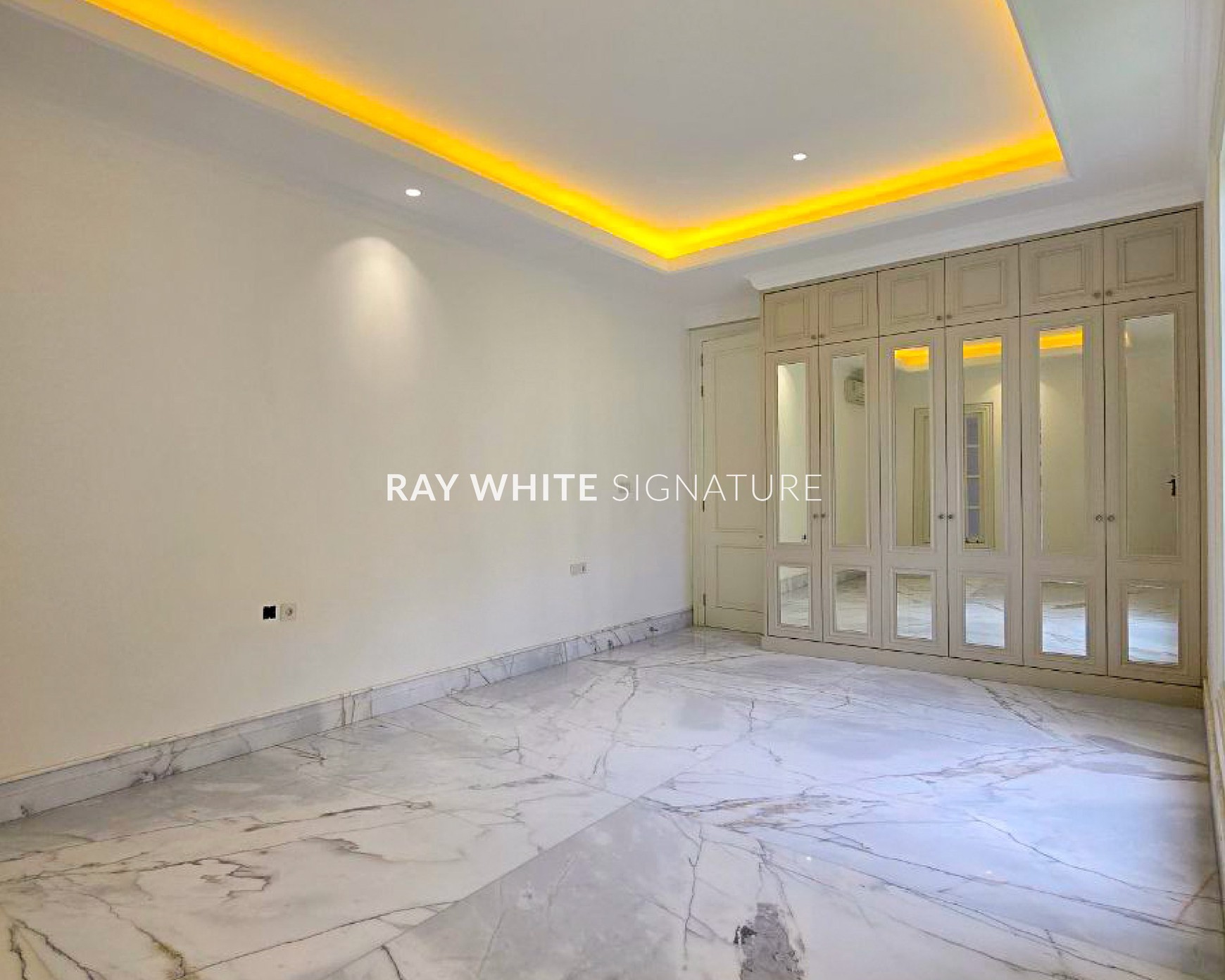 Jual Rumah Brand New Luxurious di Jl Banyumas Menteng