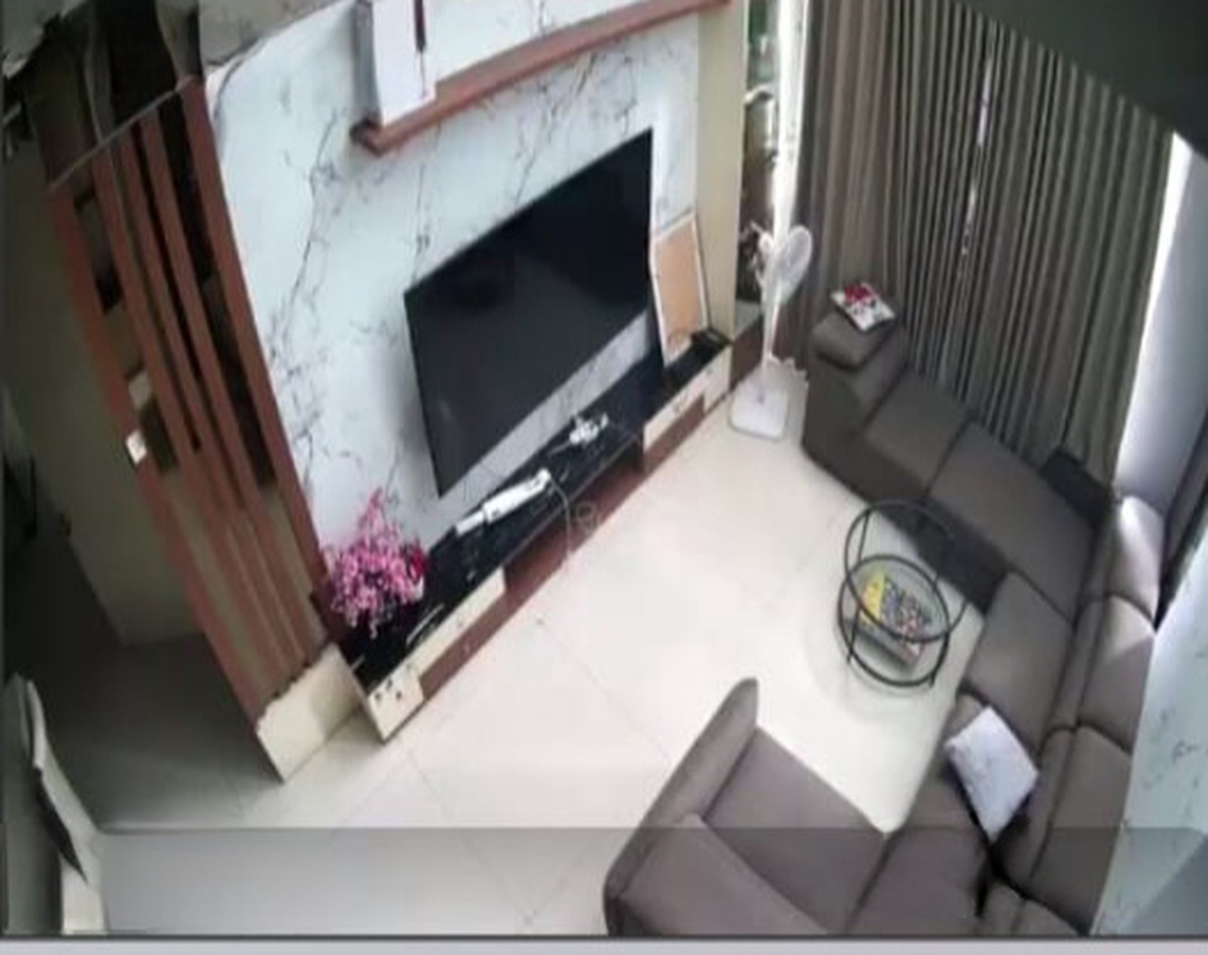Dijual Rumah Prambanan Residence Hook Plus Private Pool + Full Furnished Dekat Citraland, Wbm, Pakuwon Mall