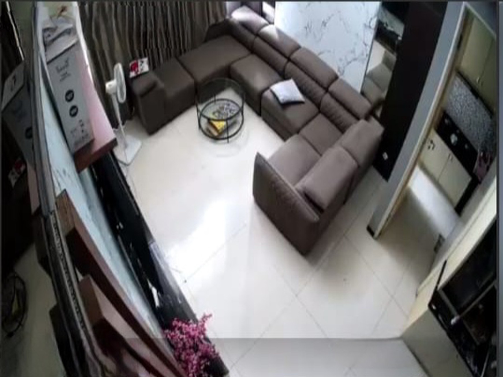 Dijual Rumah Prambanan Residence Hook Plus Private Pool + Full Furnished Dekat Citraland, Wbm, Pakuwon Mall