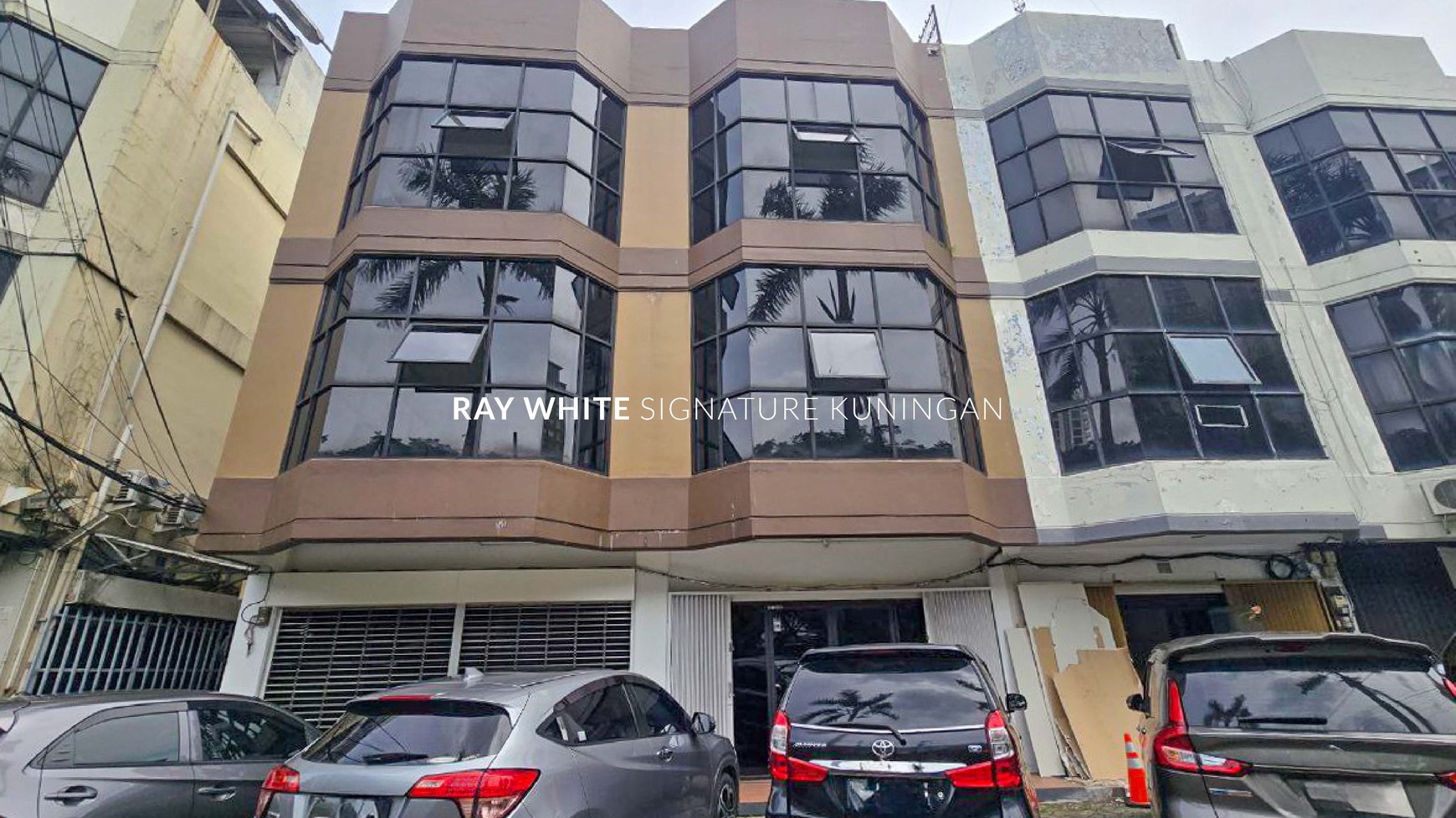 Ruko 3 Lantai di Komplek Prisma Kedoya, Cocok untuk Perkantoran atau Usaha Lainnya