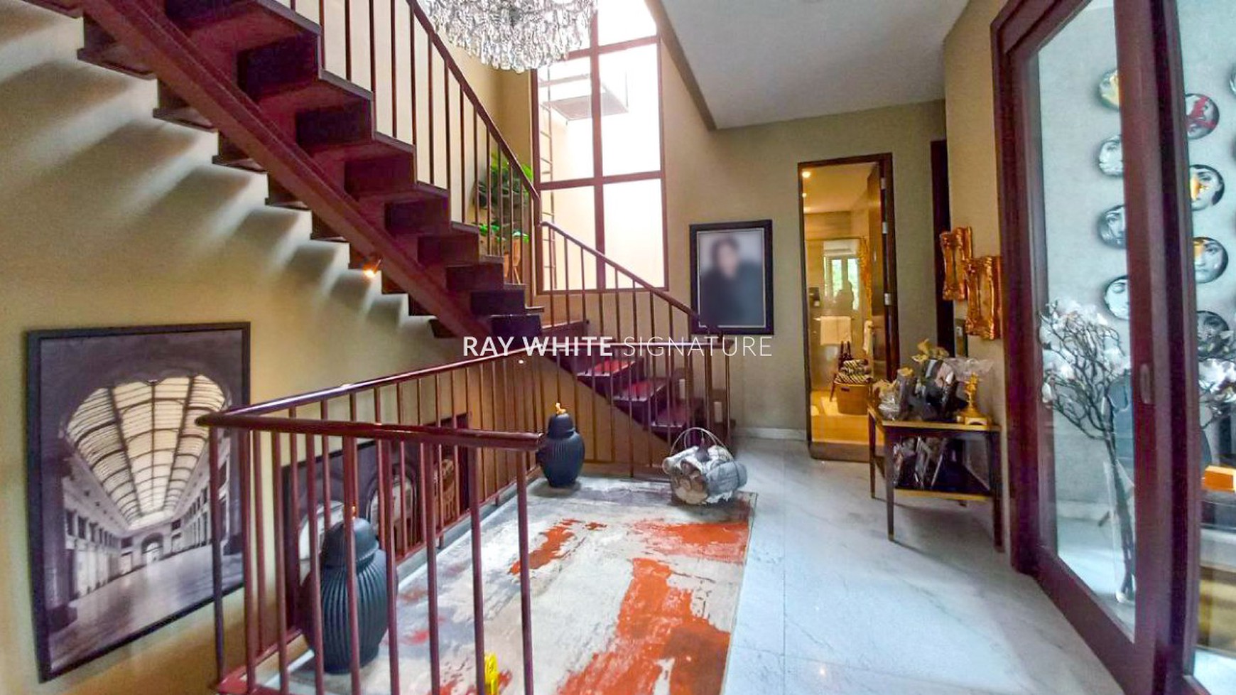Rumah Mewah di Komplek Kawasan Elite Simprug Golf dekat ke Senayan