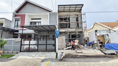 Rumah Rungkut Mapan Akses Tol dan Kampus Dekat