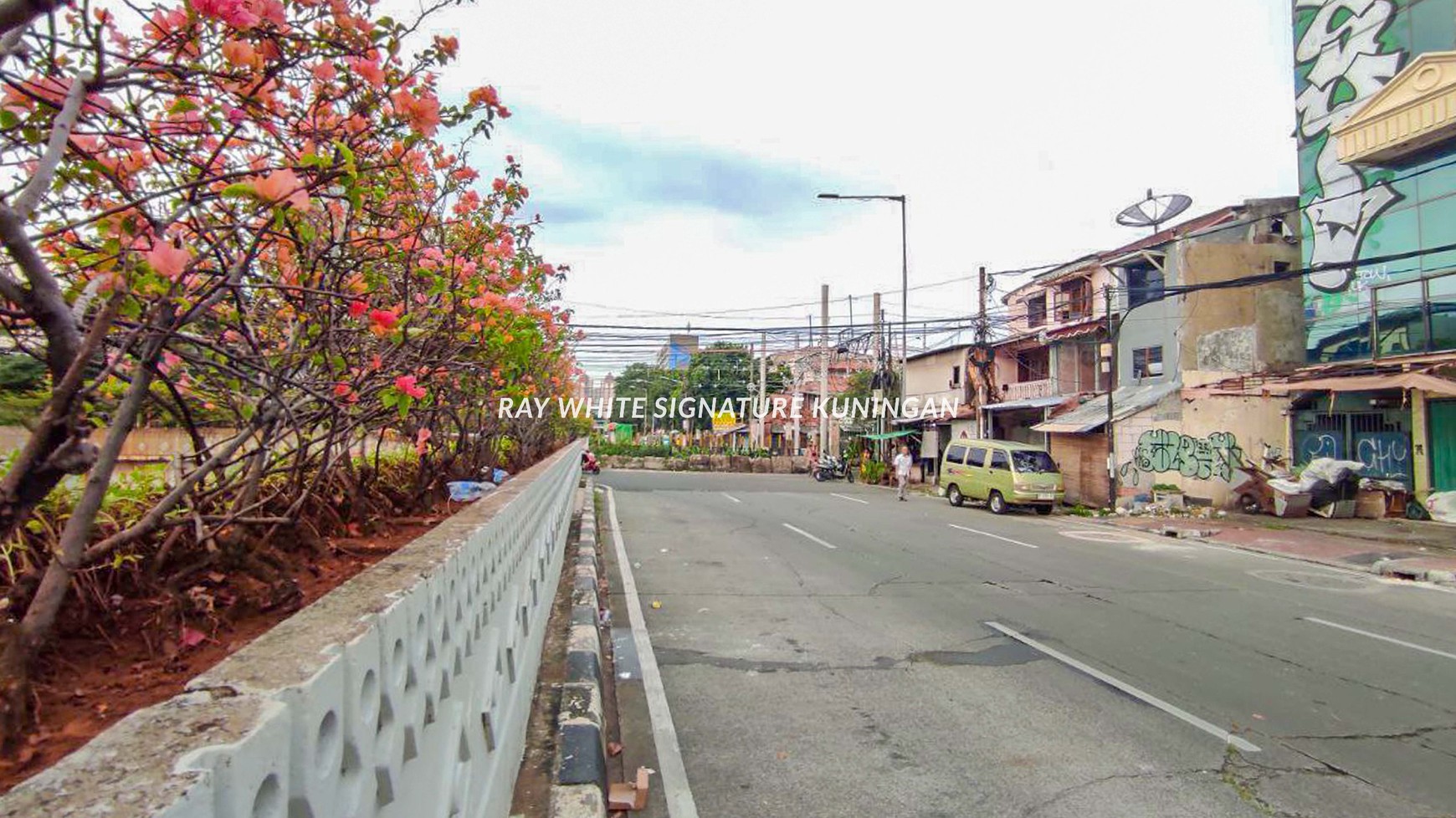 Disewakan Ruko 3 Lantai di Jl Angkasa, Gunung Sahari