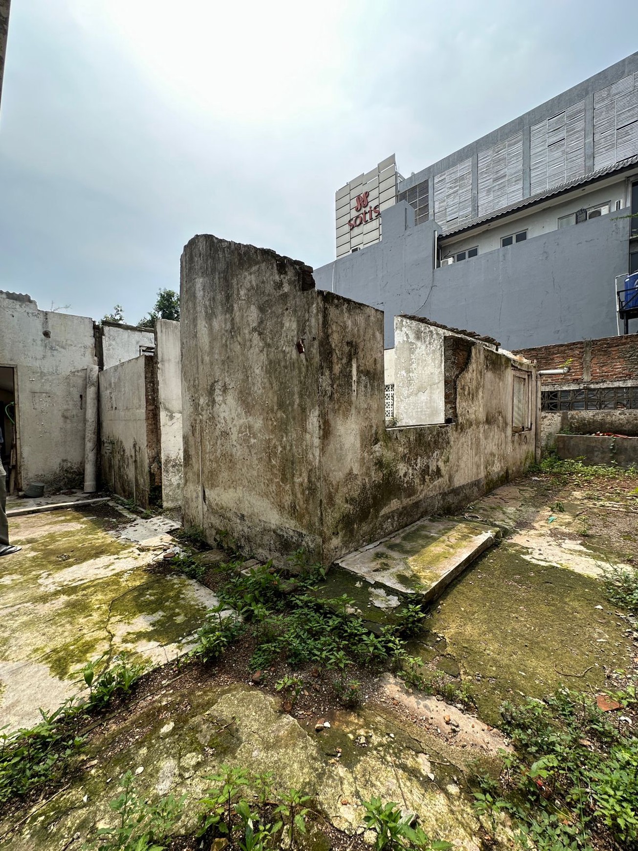 Rumah Hitung Tanah Lokasi Jl. Penjernihan 1 Pejompongan Raya Benhill Jakarta Pusat