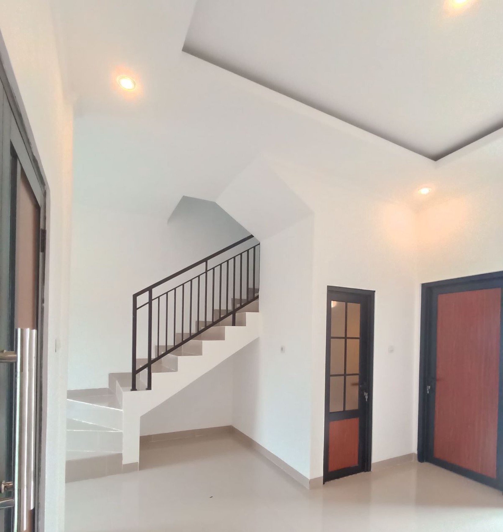 Dijual rumah baru di Limo