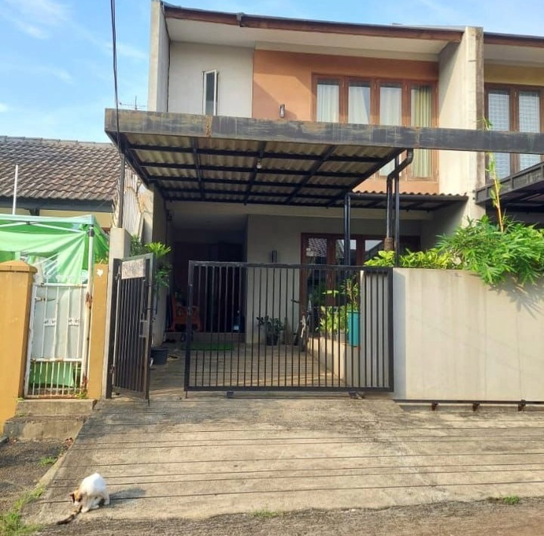 DiJual rumah di Cinere
