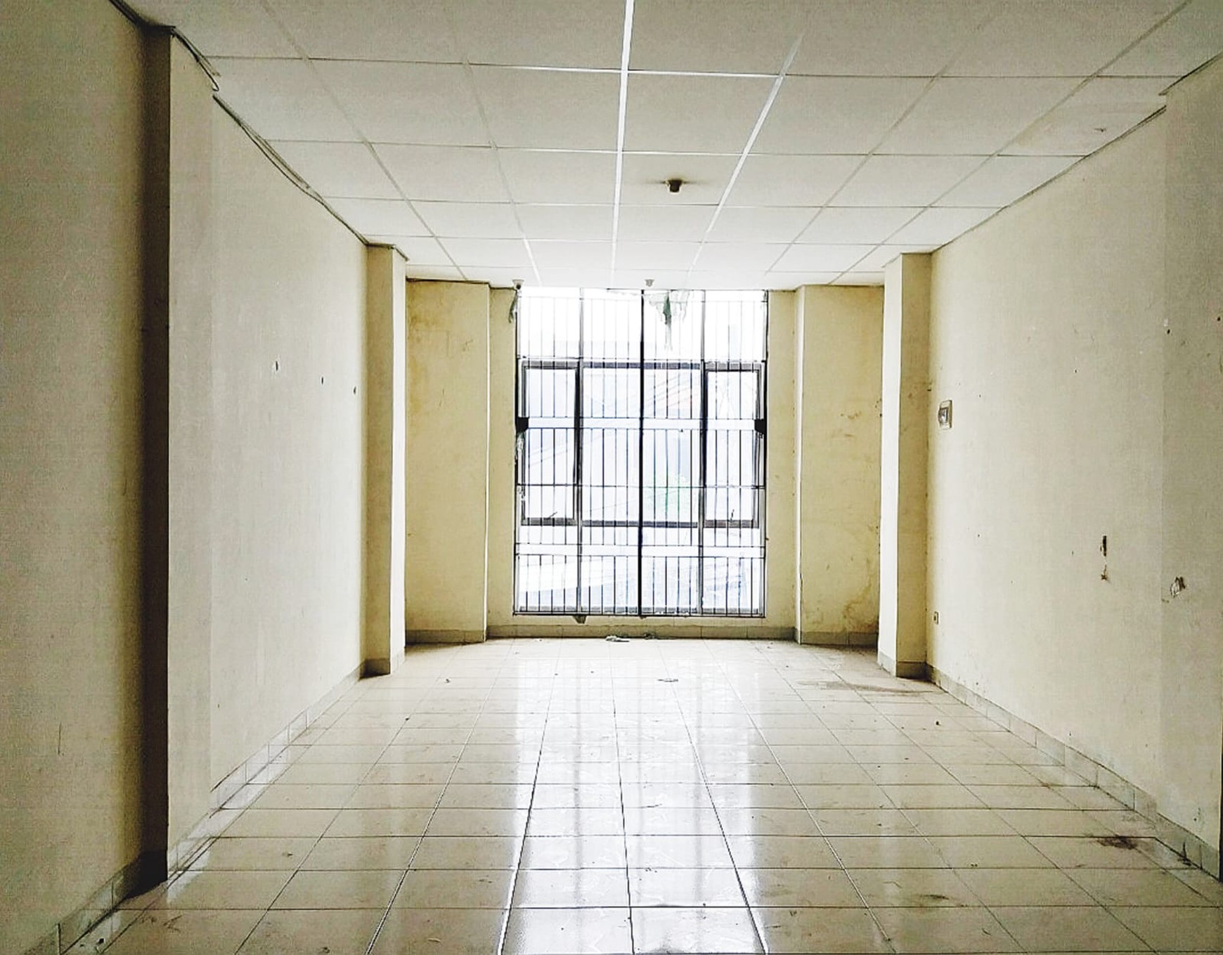 Ruko gandeng siap pakai, potensial, lokasi strategis, pusat bisnis di Ketapang, Krukut , Jakarta Barat
