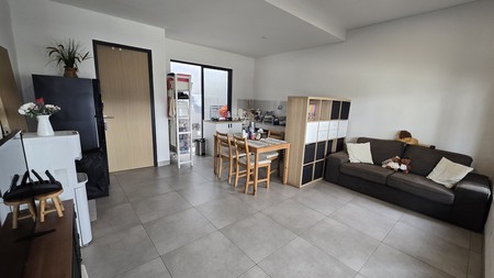 Rumah Minimalis di tengah BSD City