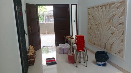 Disewakan Rumah Cantik Siap Huni Pusat Kota
