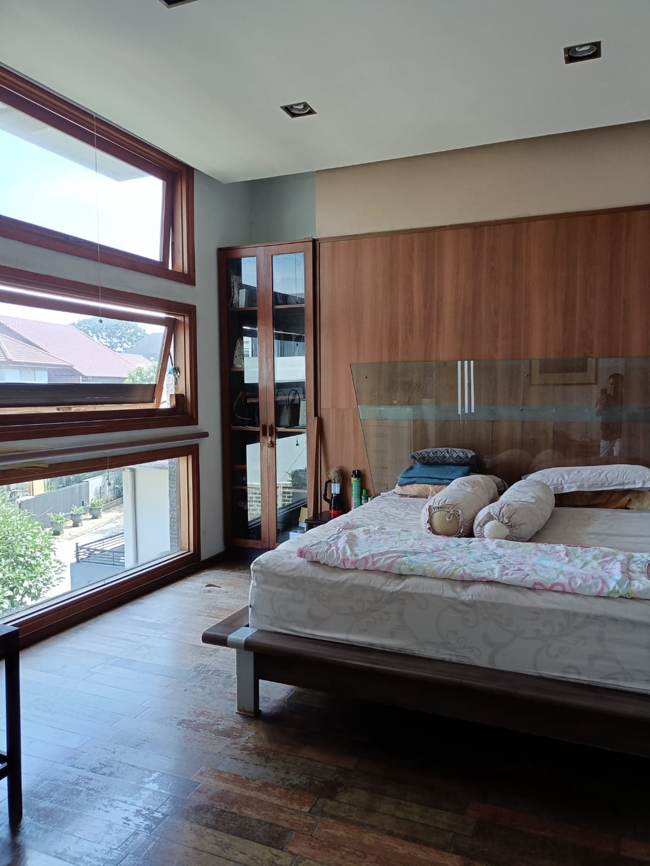 Rumah Lux Siap Pakai di Bandung Utara, Taman Milenium