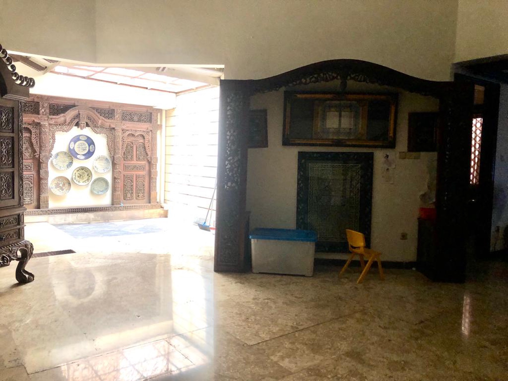 DIJUAL Rumah 2 lantai di lokasi Elit Kebayoran Baru Jakarta Selatan