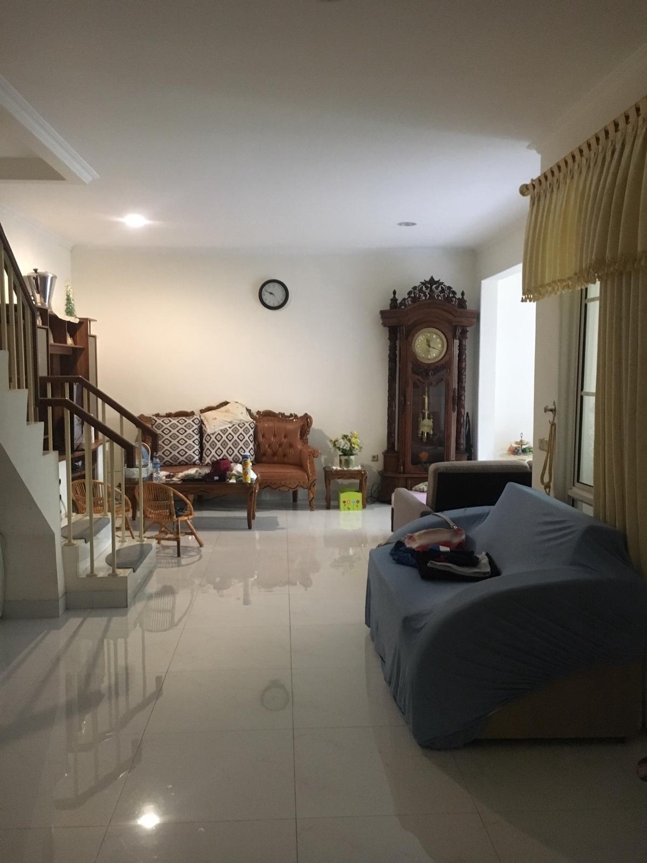 Dijual Rumah di Rolling Hillis Karawaci lokasi dekat dengan Sekolah dan Universitas