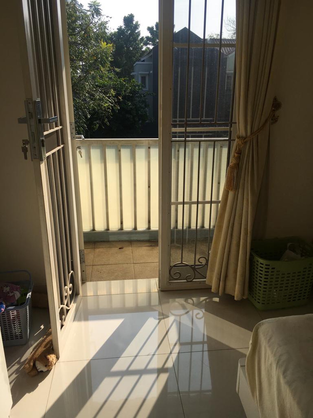 Dijual Rumah di Rolling Hillis Karawaci lokasi dekat dengan Sekolah dan Universitas