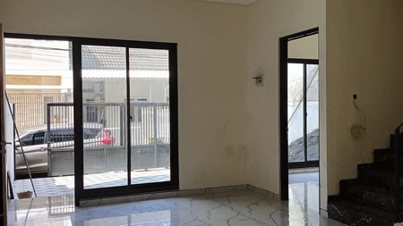 Rumah Baru Gress di Mulyosari Surabaya Timur