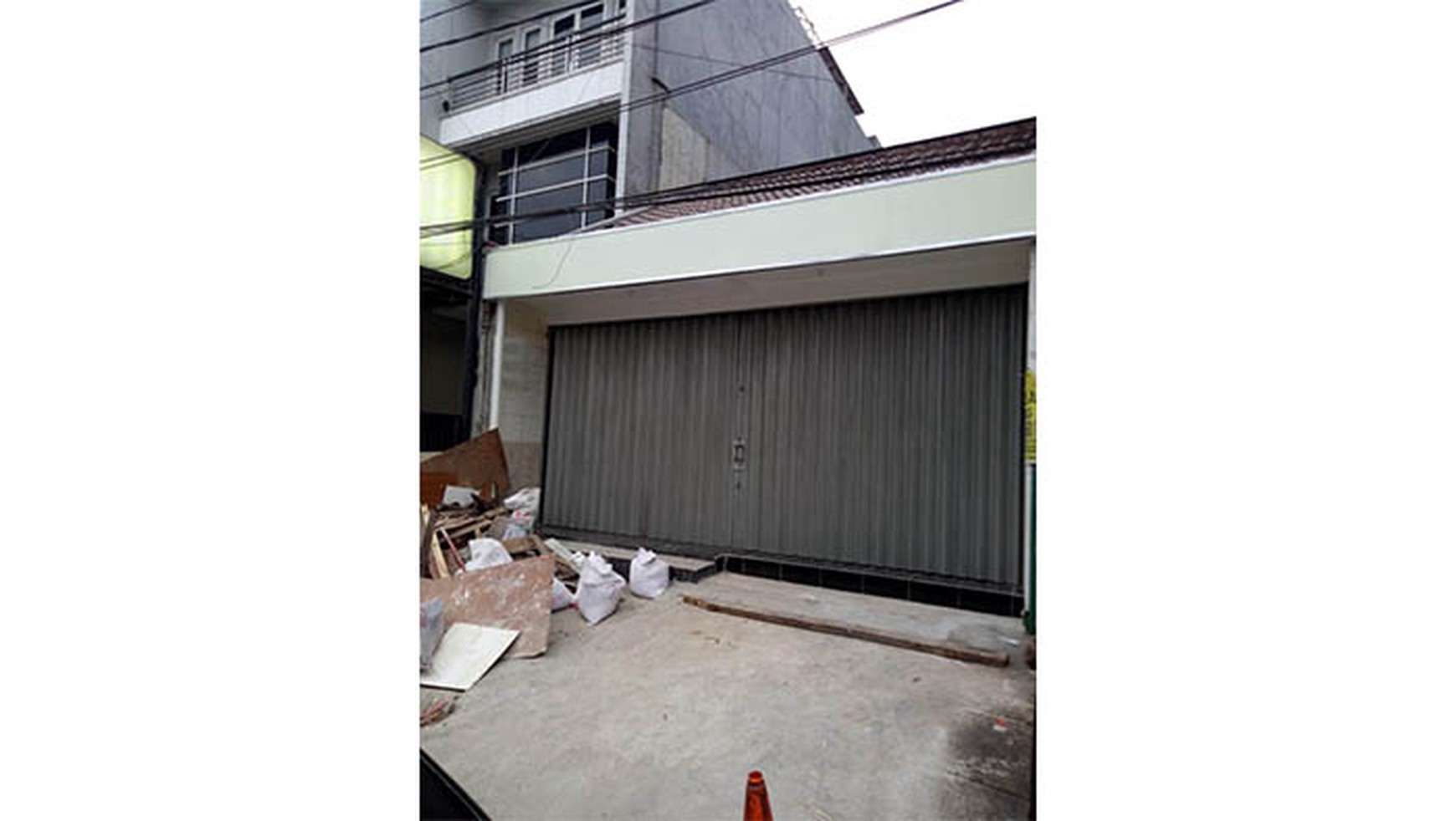 Rumah Summagung, Kelapa Gading Luas 6x18,5m2