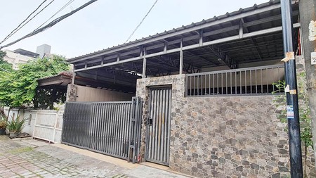 Rumah Taman Griya Pratama, Kelapa Gading Luas 8x19m2