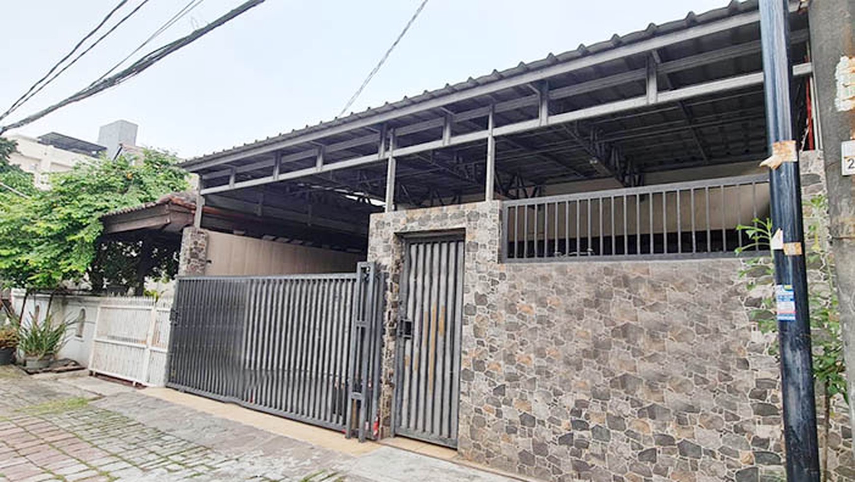Rumah Taman Griya Pratama, Kelapa Gading Luas 8x19m2