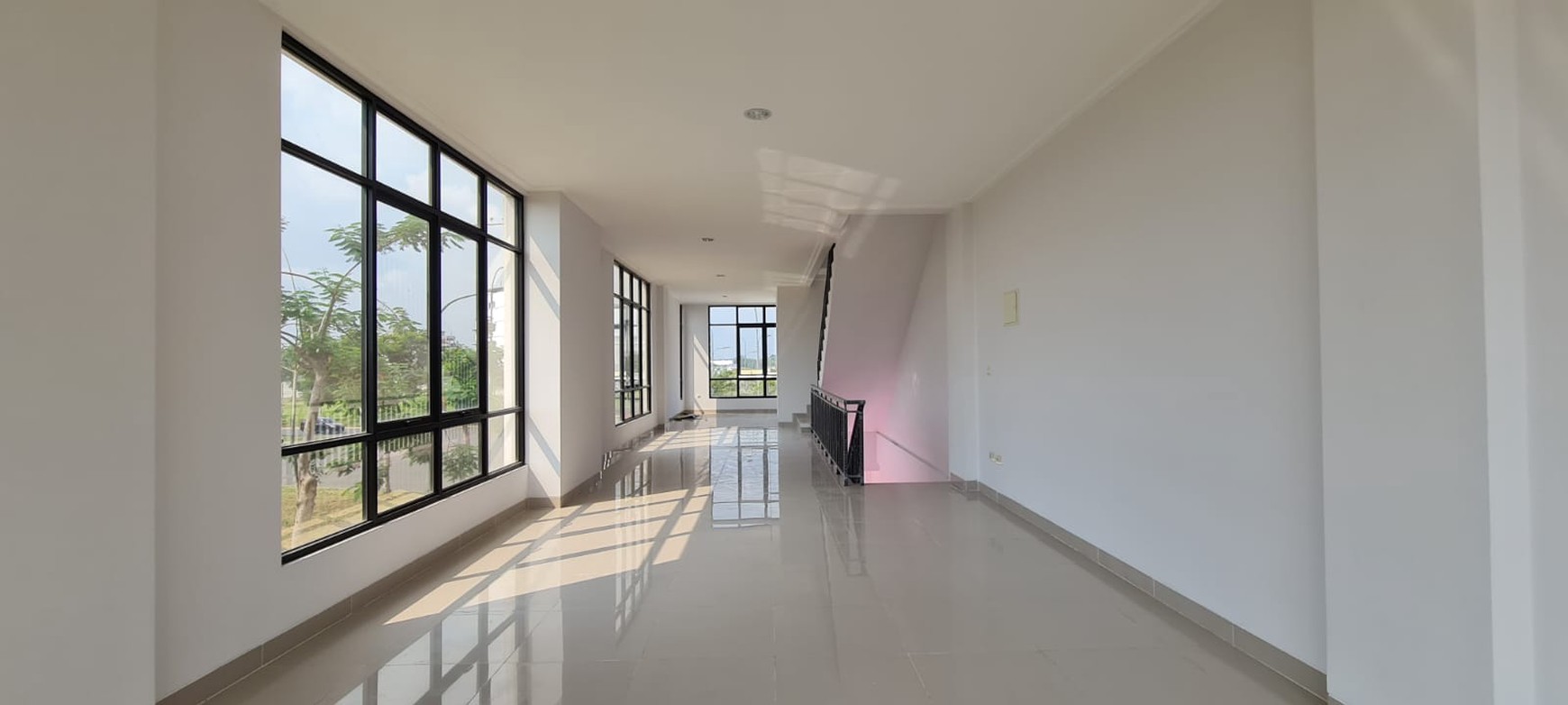 Ruko Hoek Sedayu City Boulevard Raya, Kelapa Gading, 3 muka BU, Harga Murah