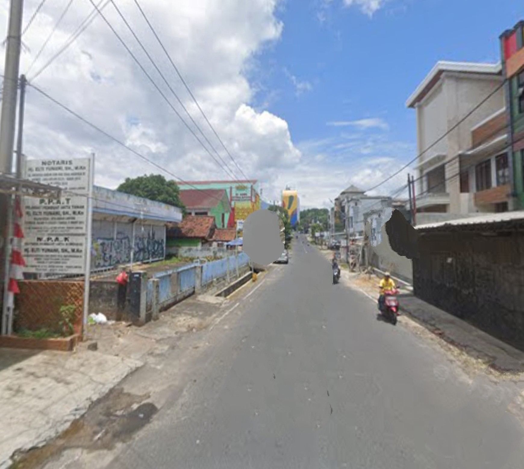 Tanah kosong bonus bangunan eks Showroom dijalan MH. Thamrin Gotong Royong Tanjung Karang Pusat B.Lampung
