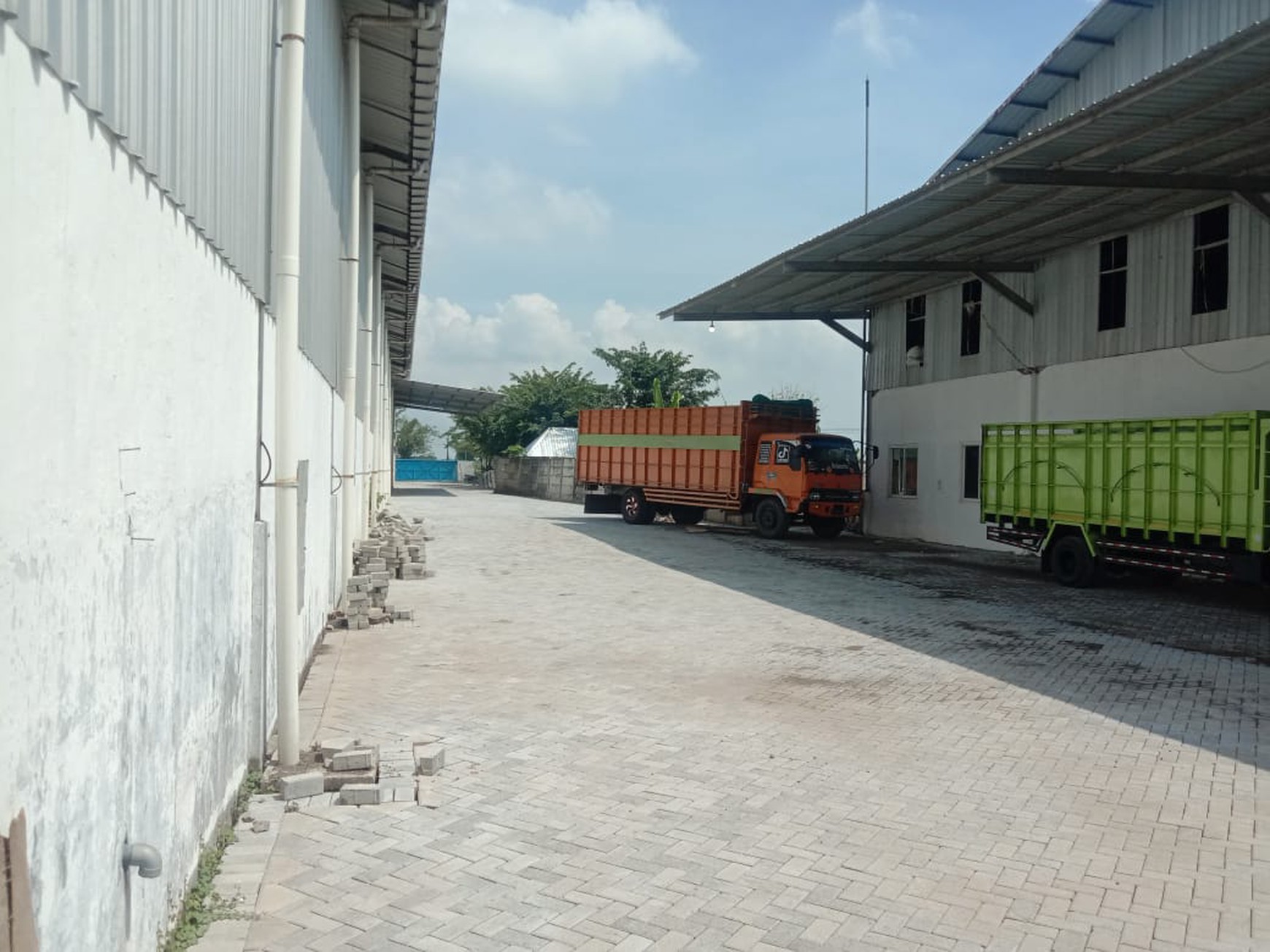 Dijual Pabrik Furniture Siap Pakai, Balongpanggang, Gresik