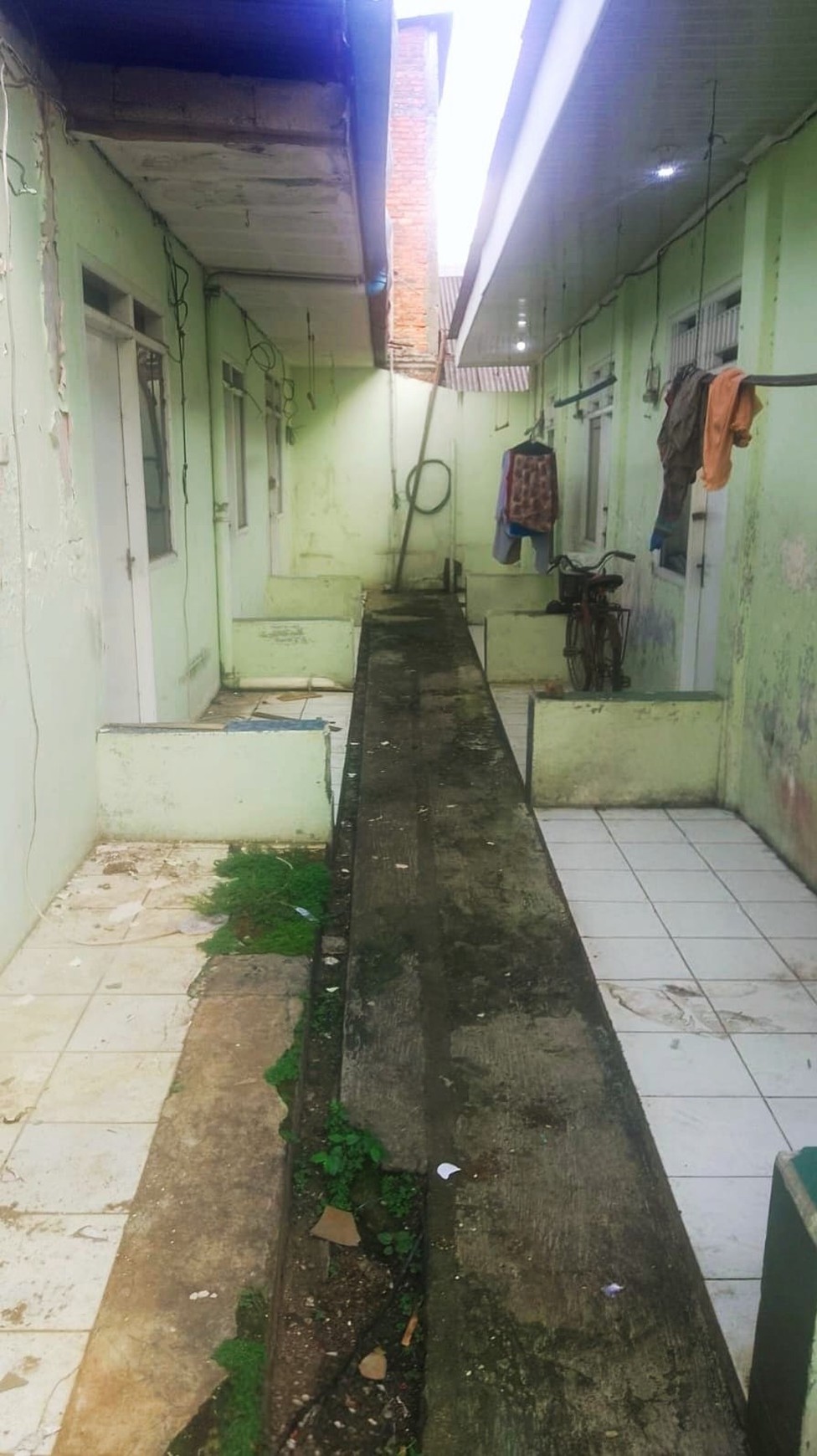 Rumah Kontrakan 8 Pintu Gg. Salak Jalan Dewi Sartika Bekasi Timur