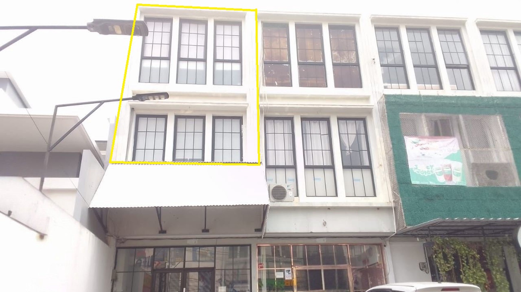 Ruko 3 Lantai Dengan Lokasi Strategis Di Jalan Tebet Raya, Jakarta Selatan