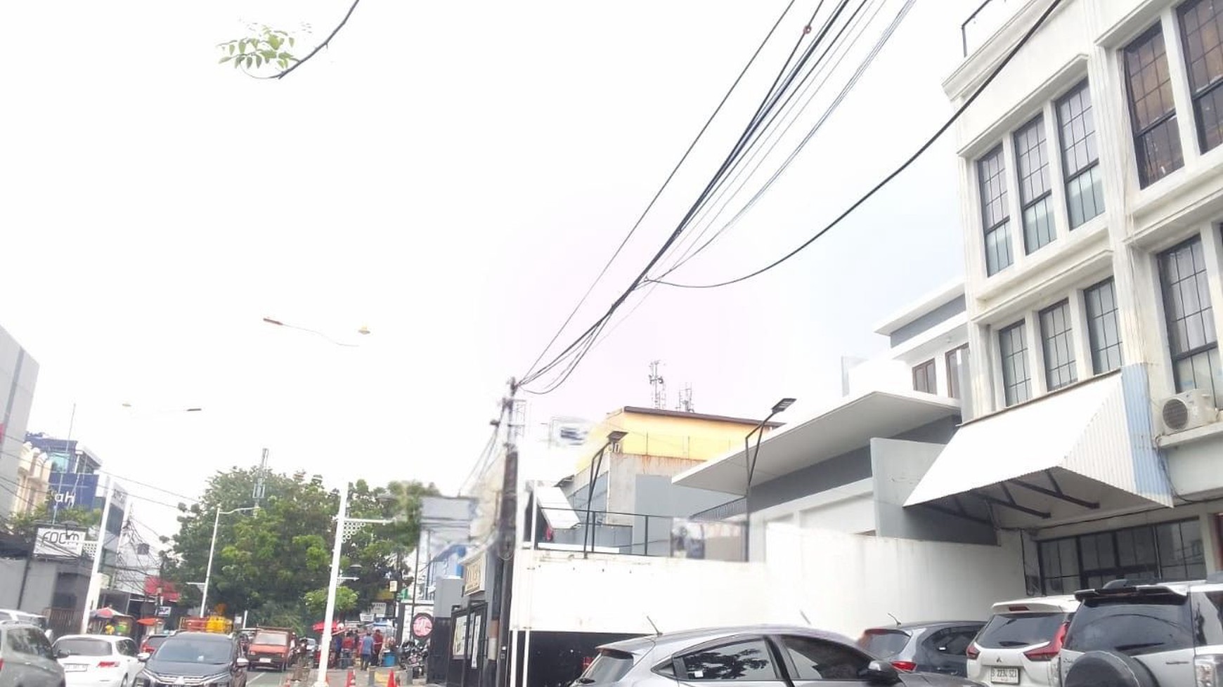 Ruko 3 Lantai Dengan Lokasi Strategis Di Jalan Tebet Raya, Jakarta Selatan