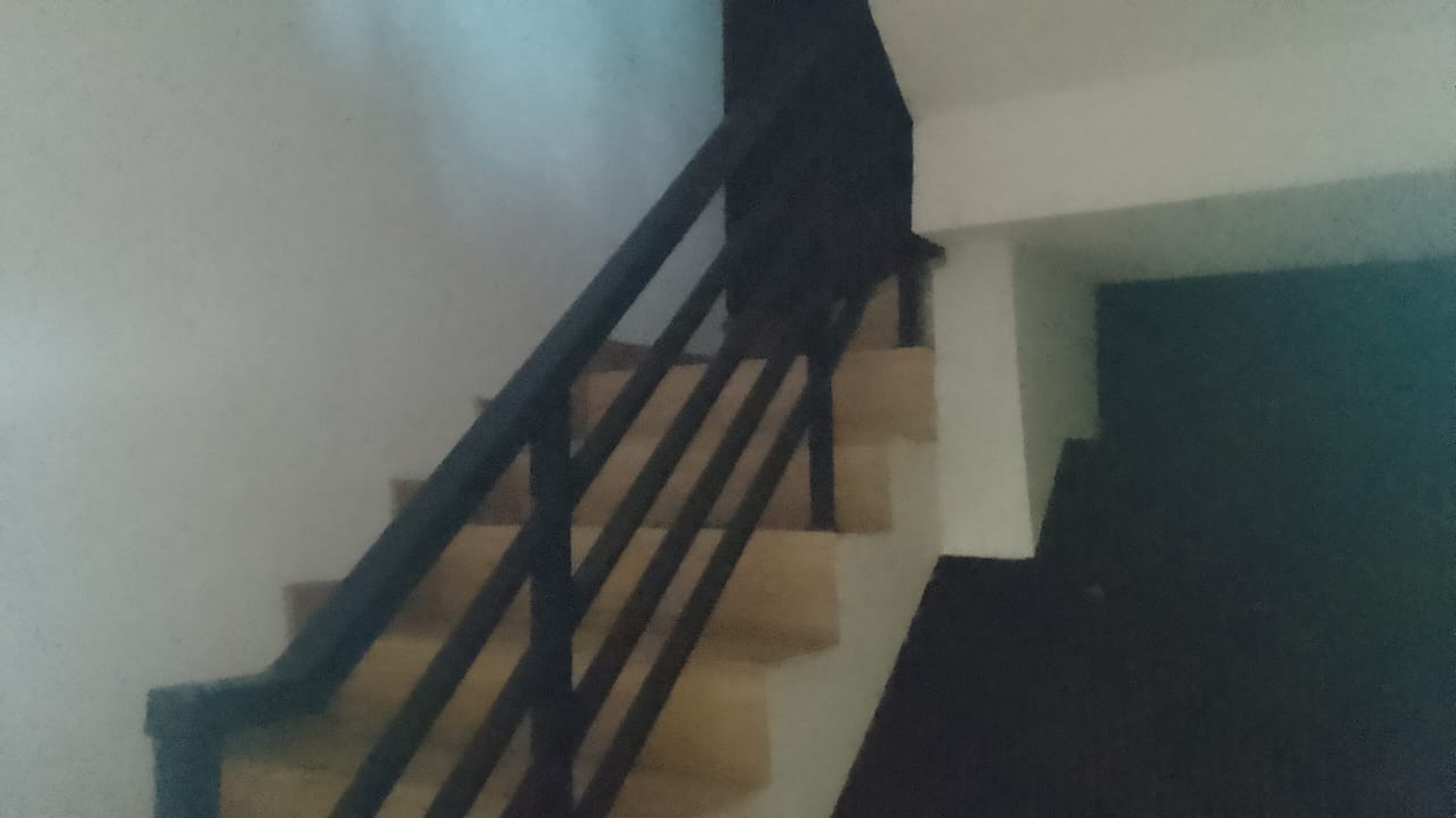 Ruko 3 Lantai Dengan Lokasi Strategis Di Jalan Tebet Raya, Jakarta Selatan