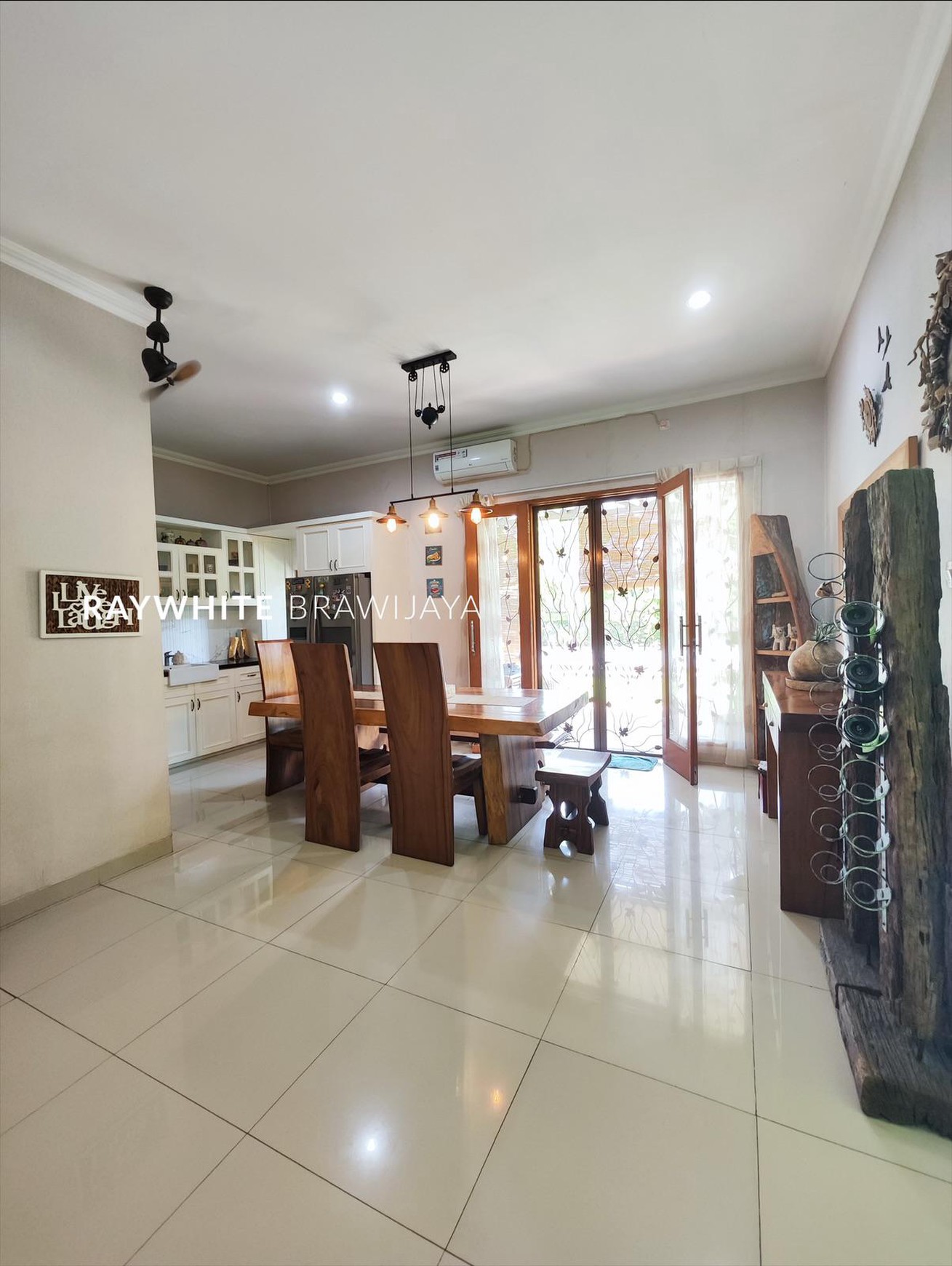 Rumah Siap Huni Lingkungan Tenang Area Lebak Bulus