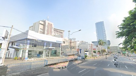 Bangunan Showroom dijalan Raden Intan Tanjung Karang Pusat Bandarlampung