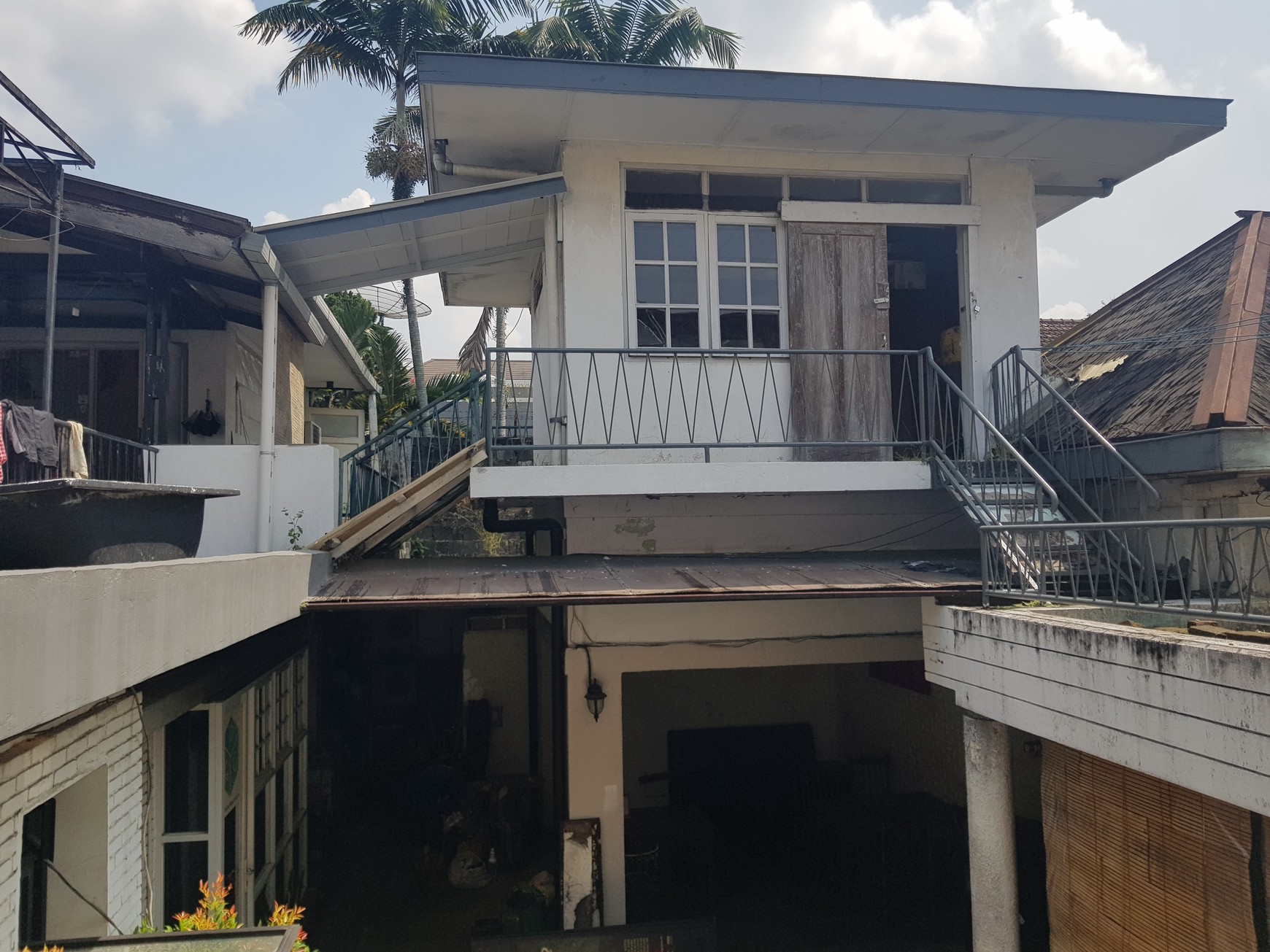 Rumah Legendaris Dekat Gedung Sate Bandung
