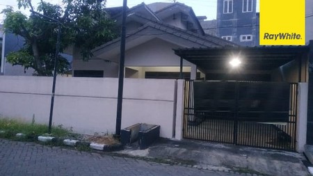 Dijual Rumah 1.5 lantai di Darmo Permai Timur Surabaya