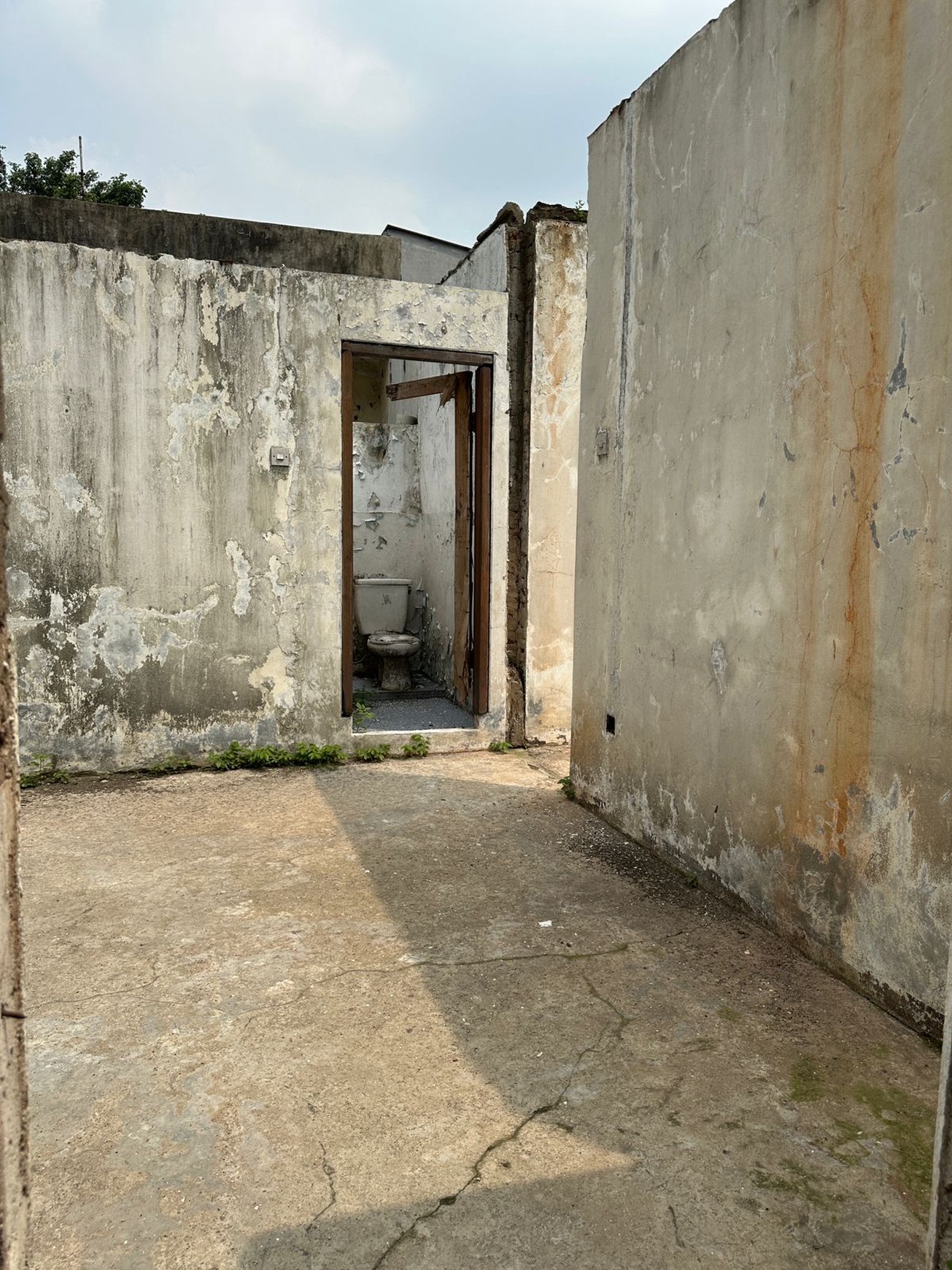 Dijual Rumah Hitung Tanah Jl. Penjernihan - Benhil - Jakarta Pusat
