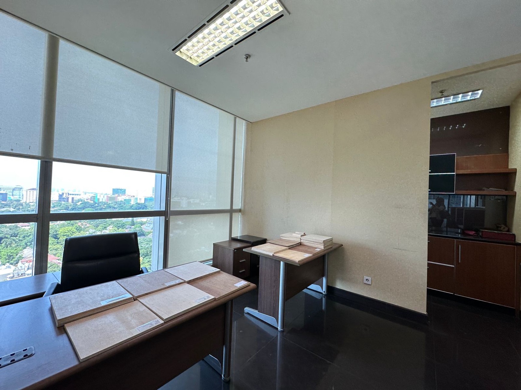 DIJUAL Ruang Kantor Ekskusif di Office 8 Lantai 16