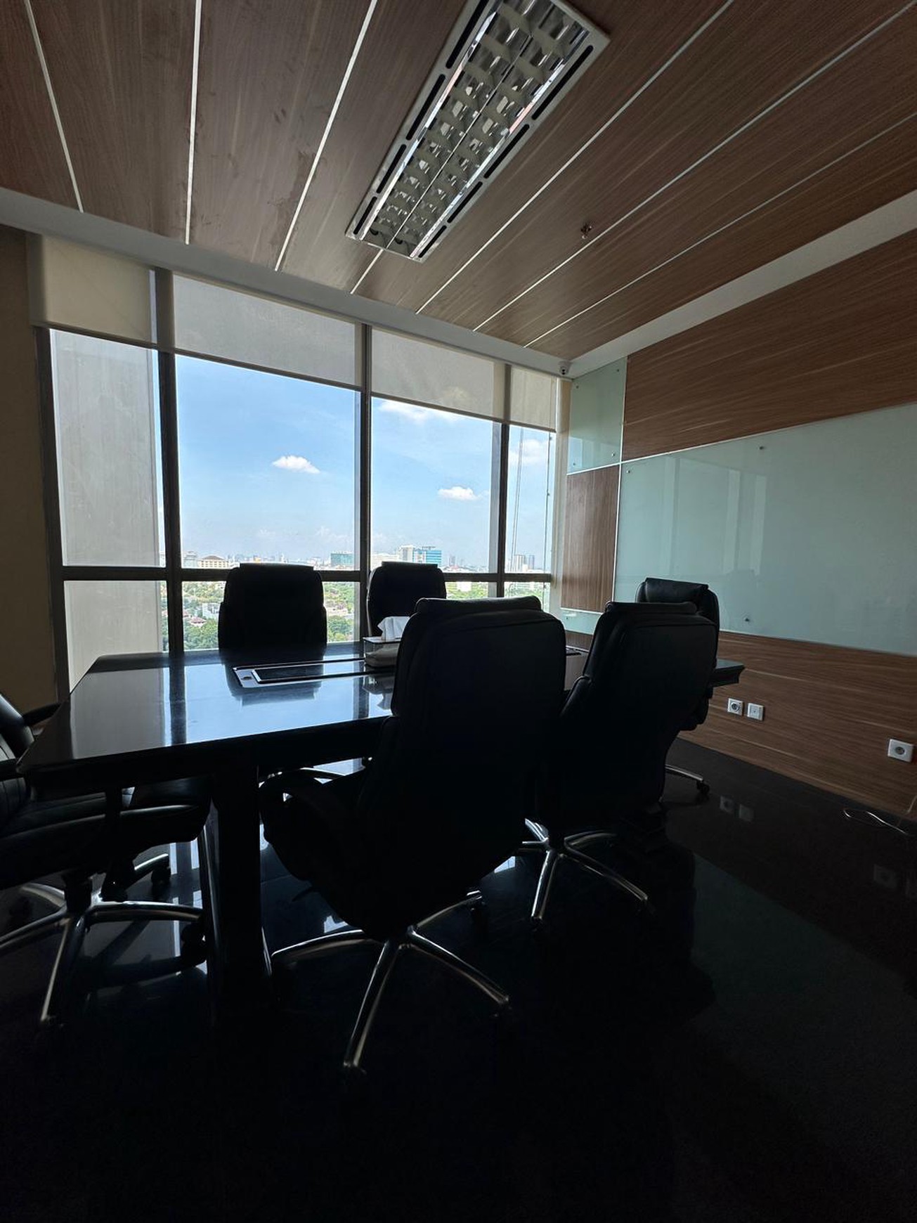 DIJUAL Ruang Kantor Ekskusif di Office 8 Lantai 16